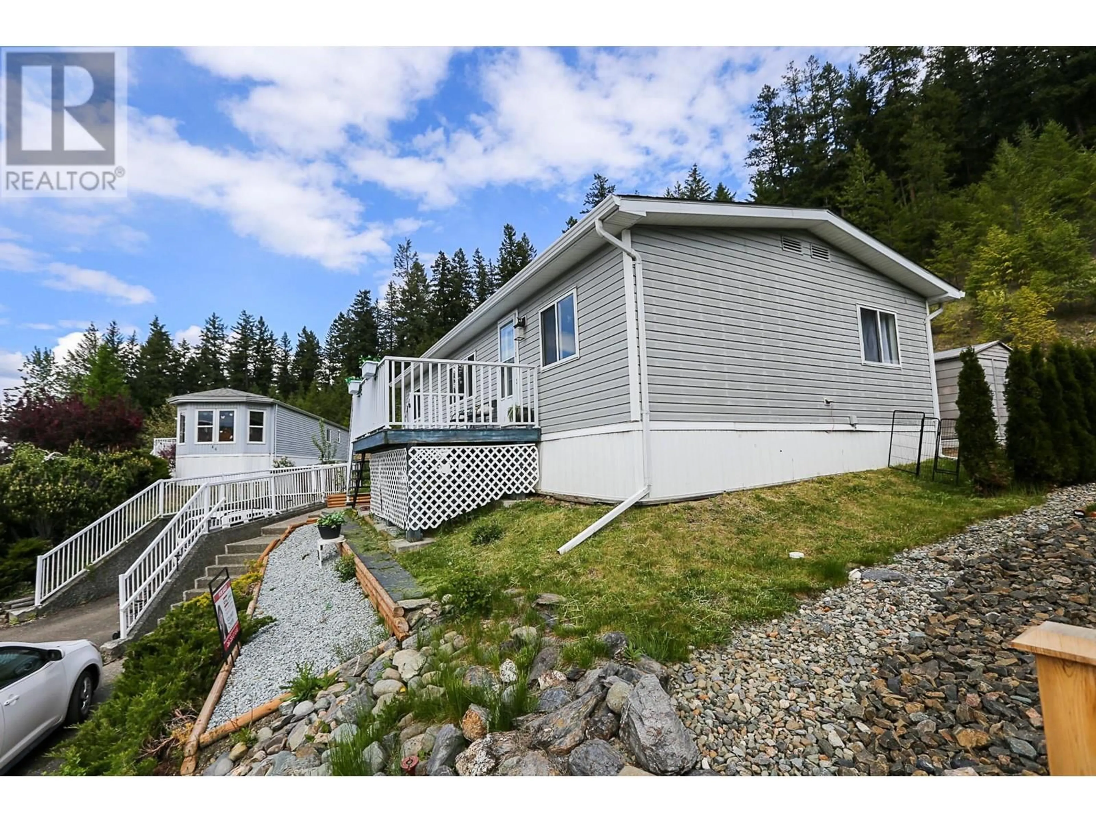 Home with vinyl exterior material, water/lake/river/ocean view for 45 - 4510 POWER ROAD, Barriere British Columbia V0E1E0