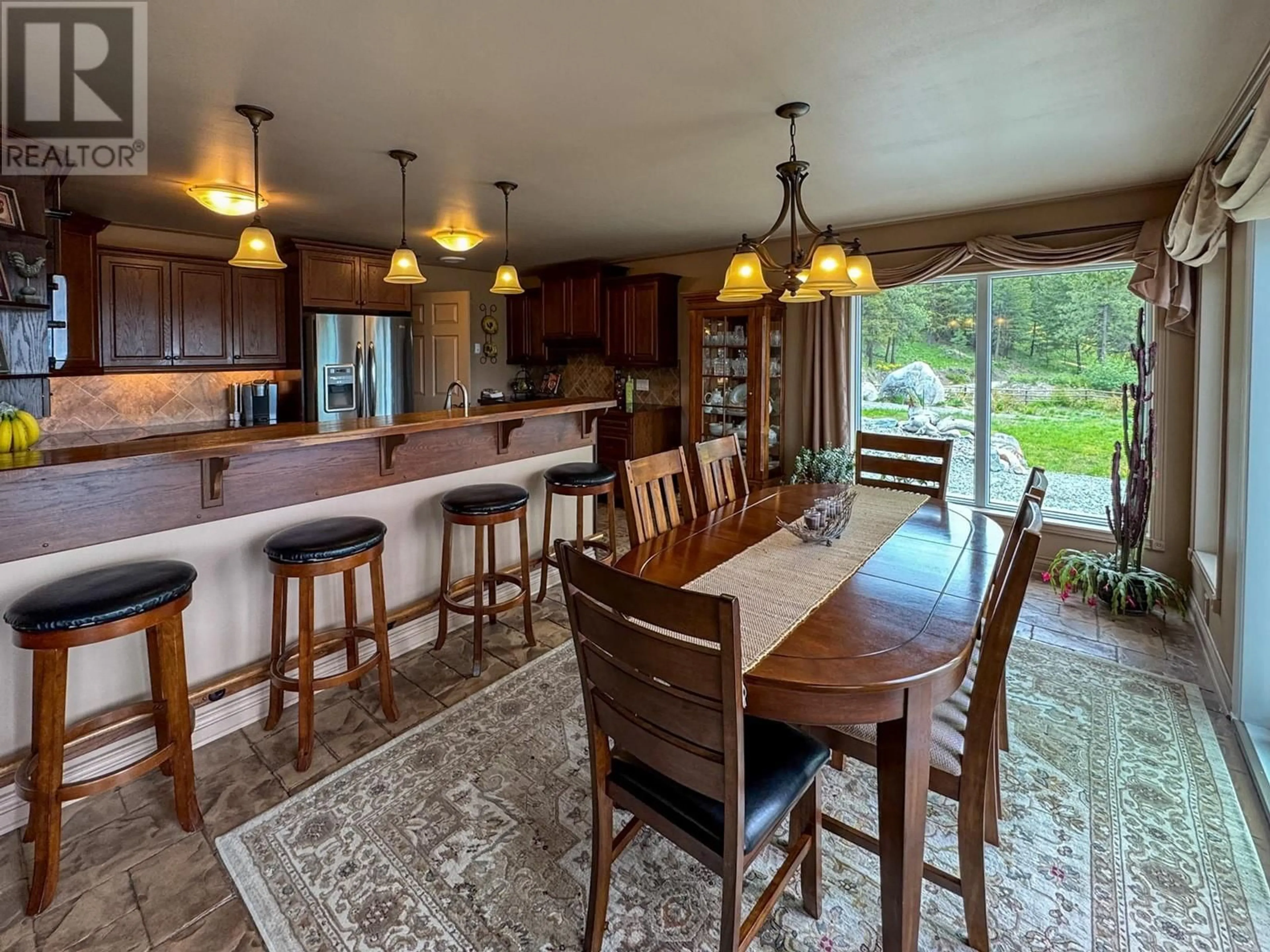 Open concept kitchen, unknown for 370 SASQUATCH TRAIL, Osoyoos British Columbia V0H1V6