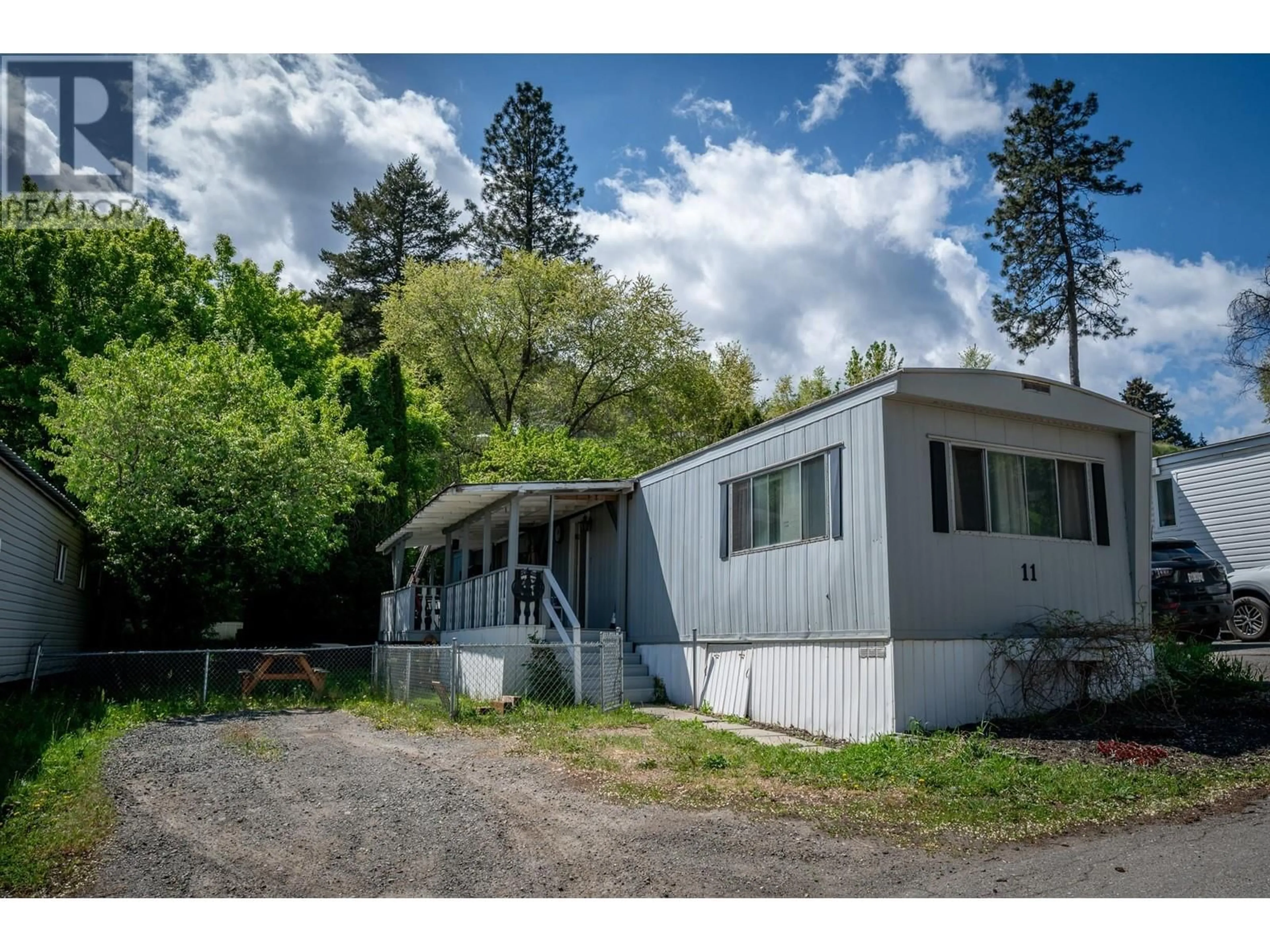 Unknown for 11 - 4395 TRANS CANADA HIGHWAY EAST, Kamloops British Columbia V2C4S4