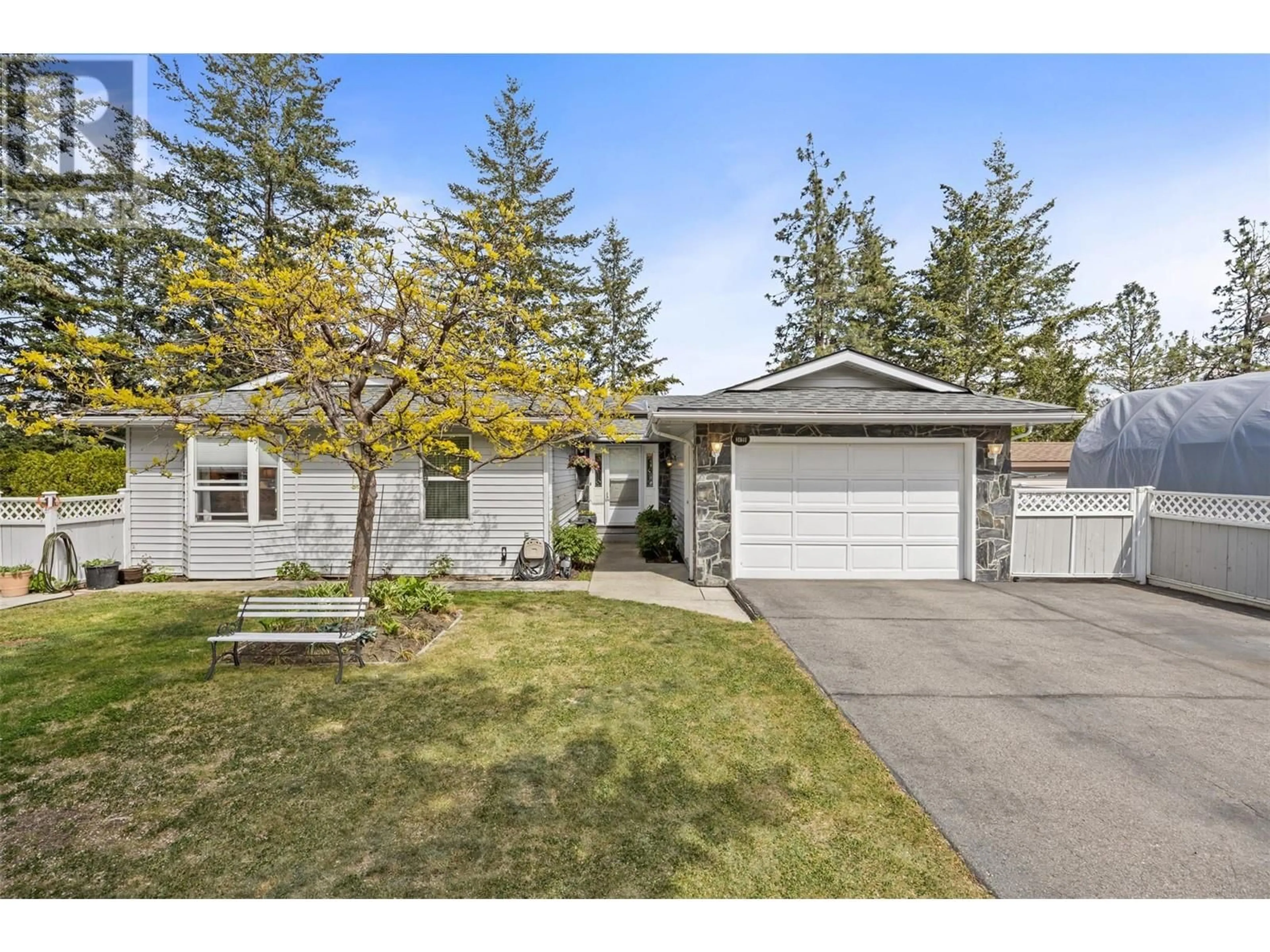Home with vinyl exterior material, street for 3459 PARKVIEW COURT WEST, West Kelowna British Columbia V4T1B9