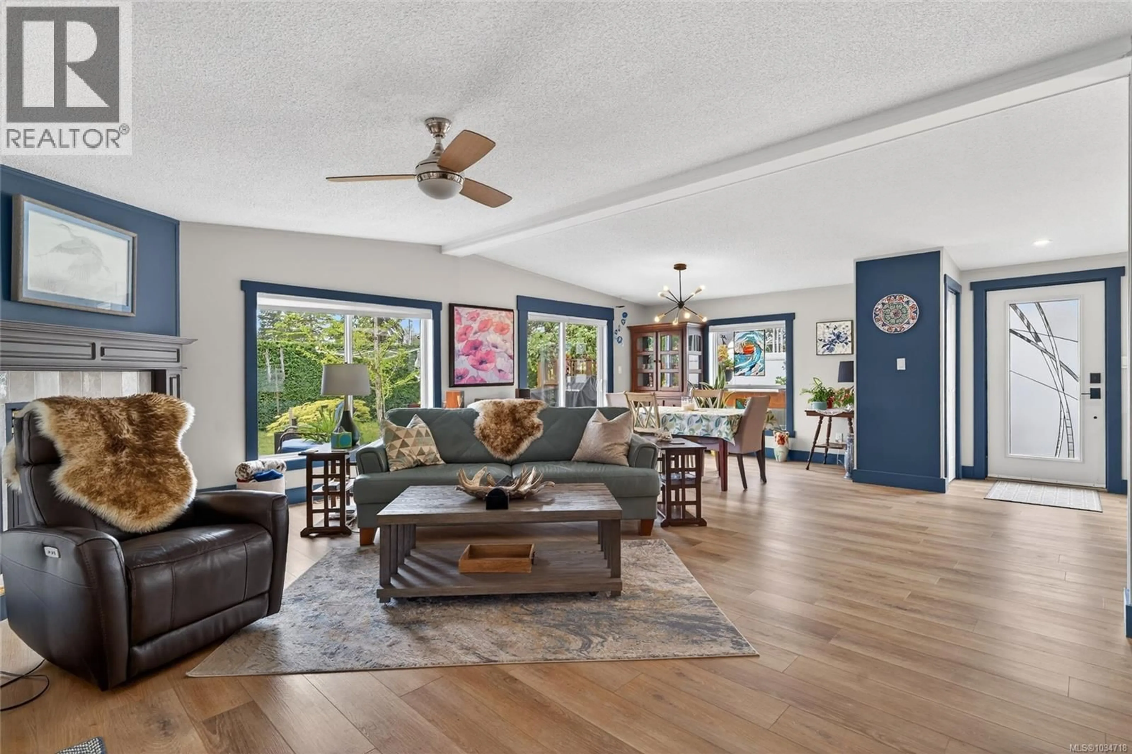 Living room with furniture, unknown for 42 - 450 STANFORD AVENUE EAST, Parksville British Columbia V9P2S8