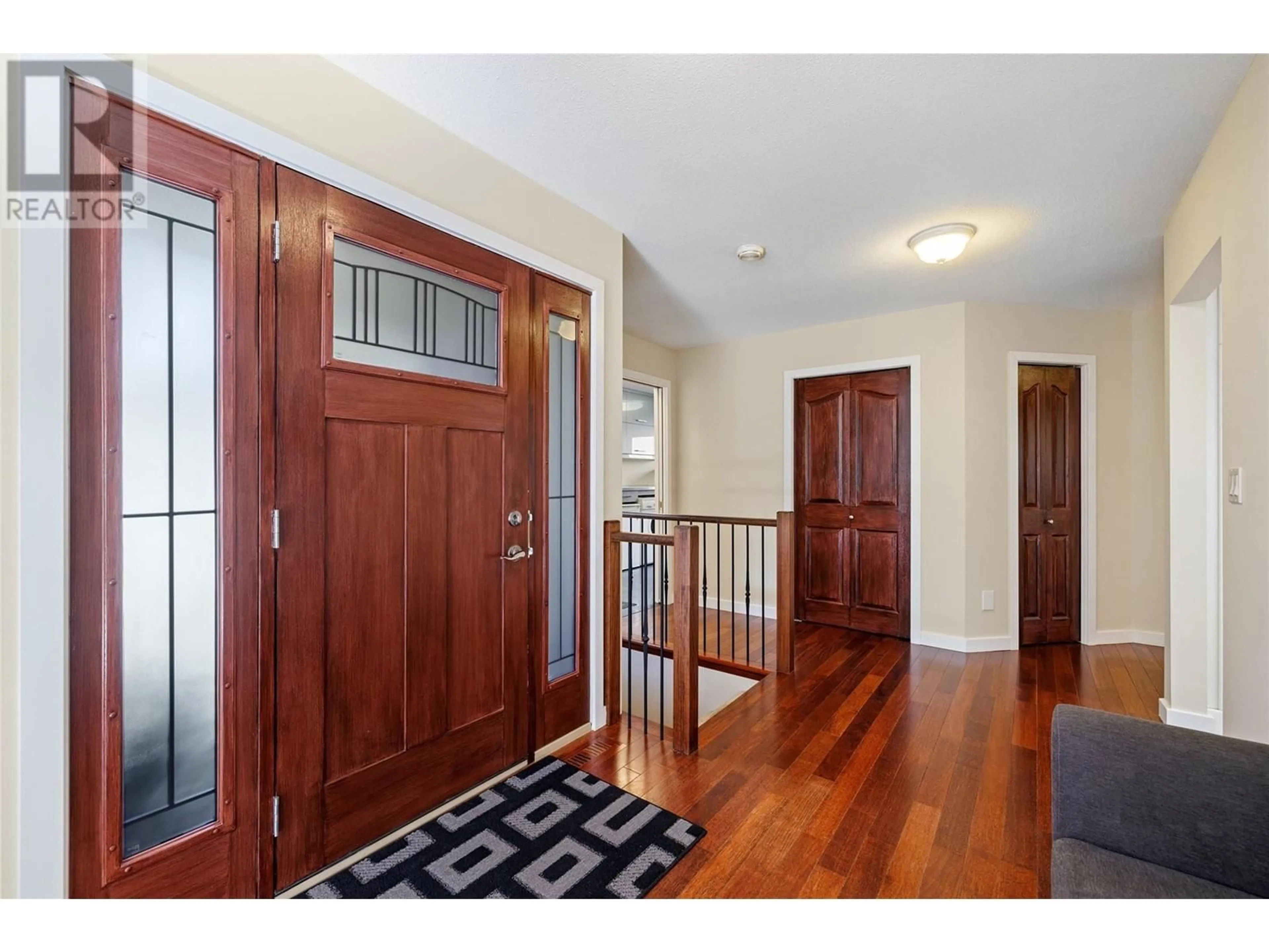 Indoor entryway for 2643 O'REILLY ROAD, Kelowna British Columbia V1W2X9