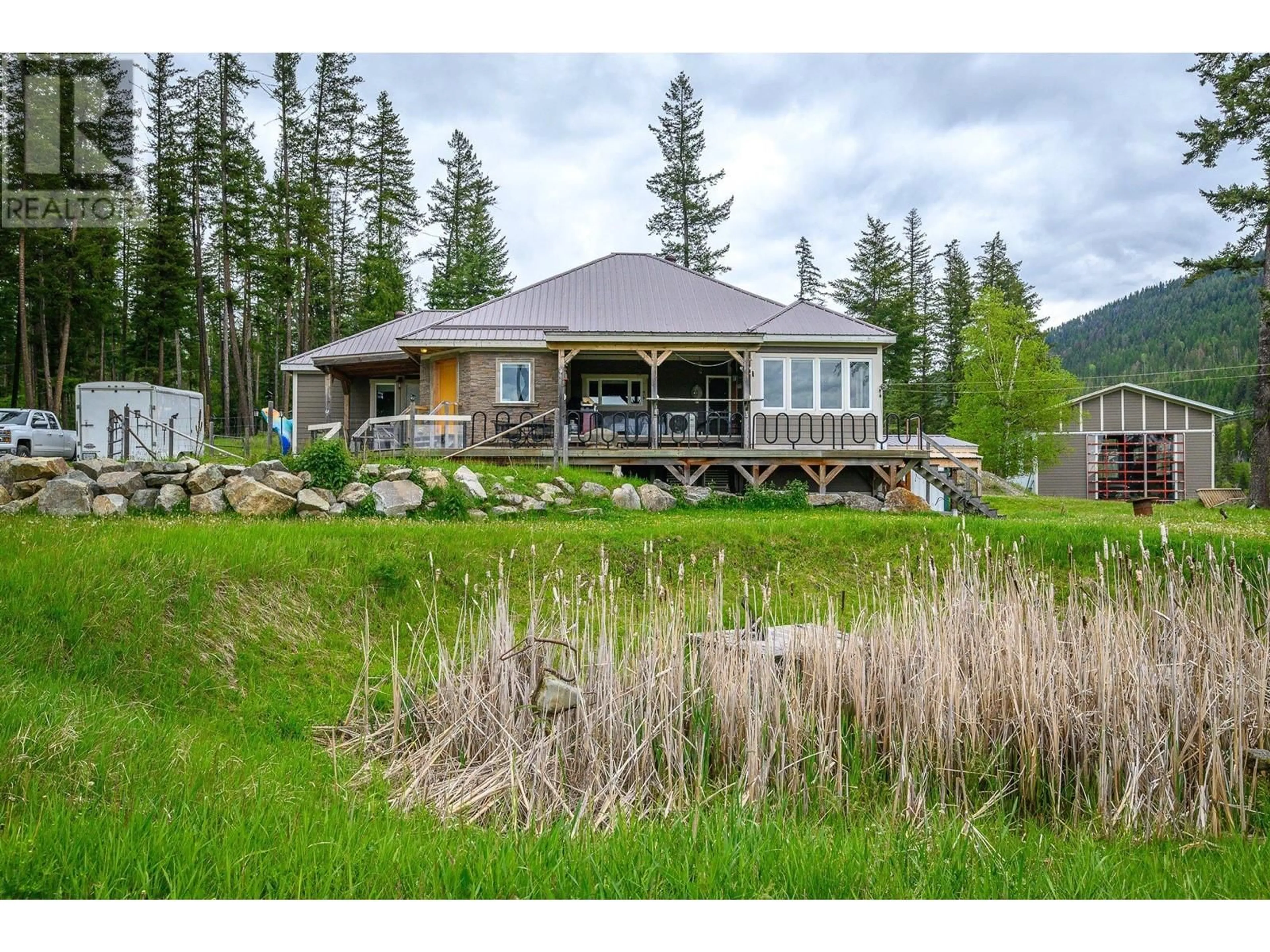 Unknown for 4 HOLLINGSWORTH ROAD, Cherryville British Columbia V0E2G3