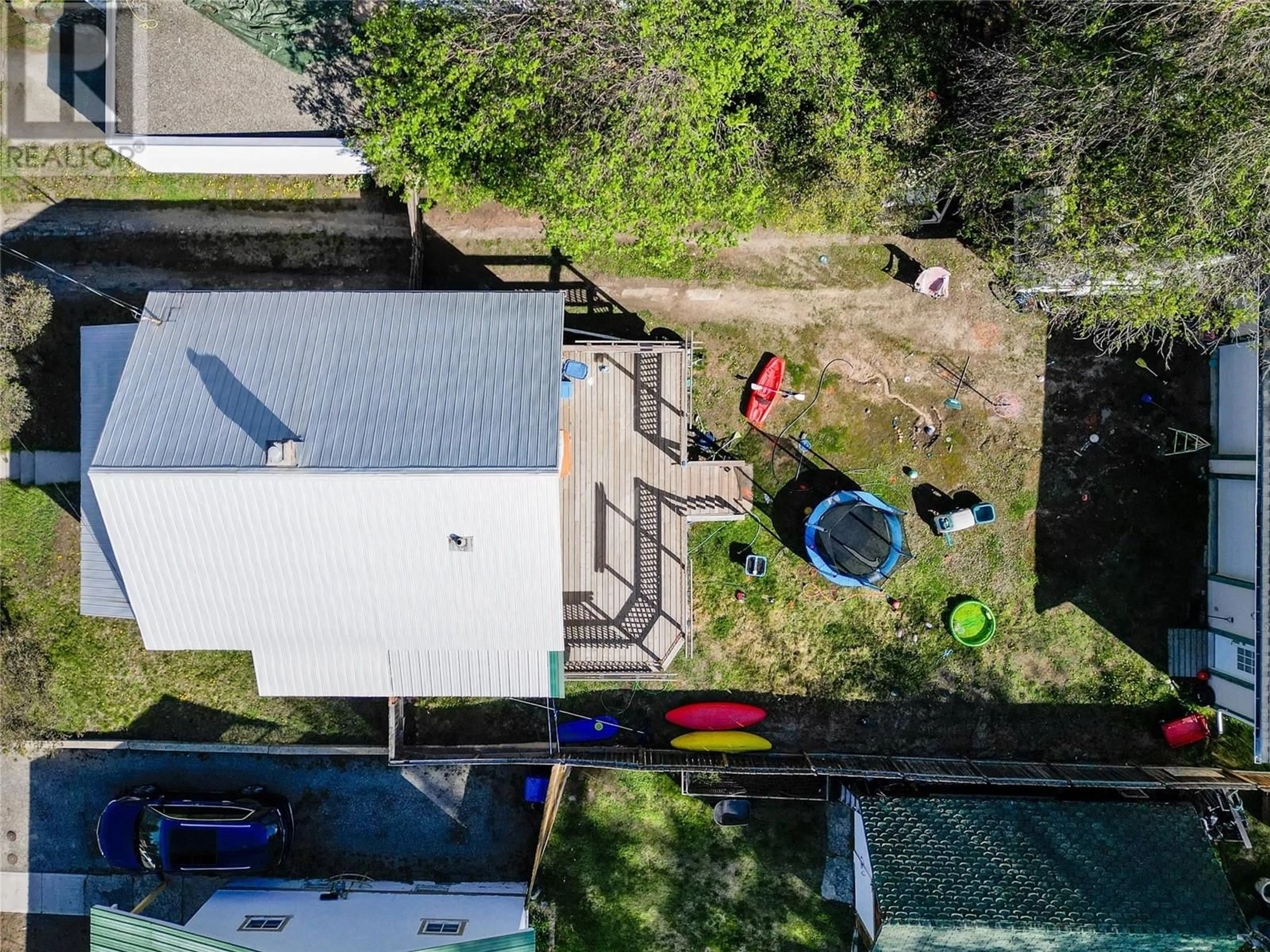A pic from outside/outdoor area/front of a property/back of a property/a pic from drone, street for 640 ROTARY DRIVE, Kimberley British Columbia V1A1E3