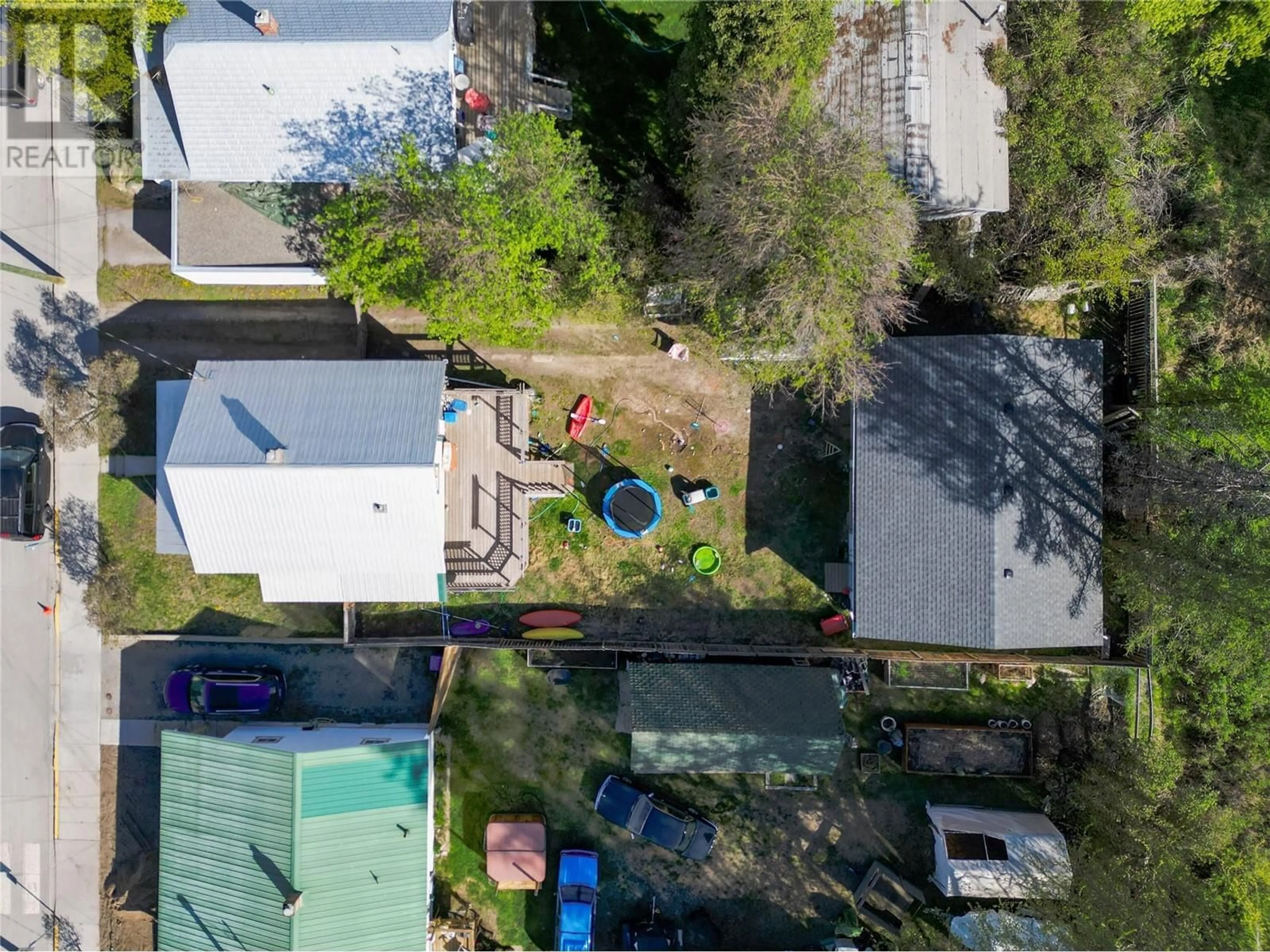 A pic from outside/outdoor area/front of a property/back of a property/a pic from drone, street for 640 ROTARY DRIVE, Kimberley British Columbia V1A1E3