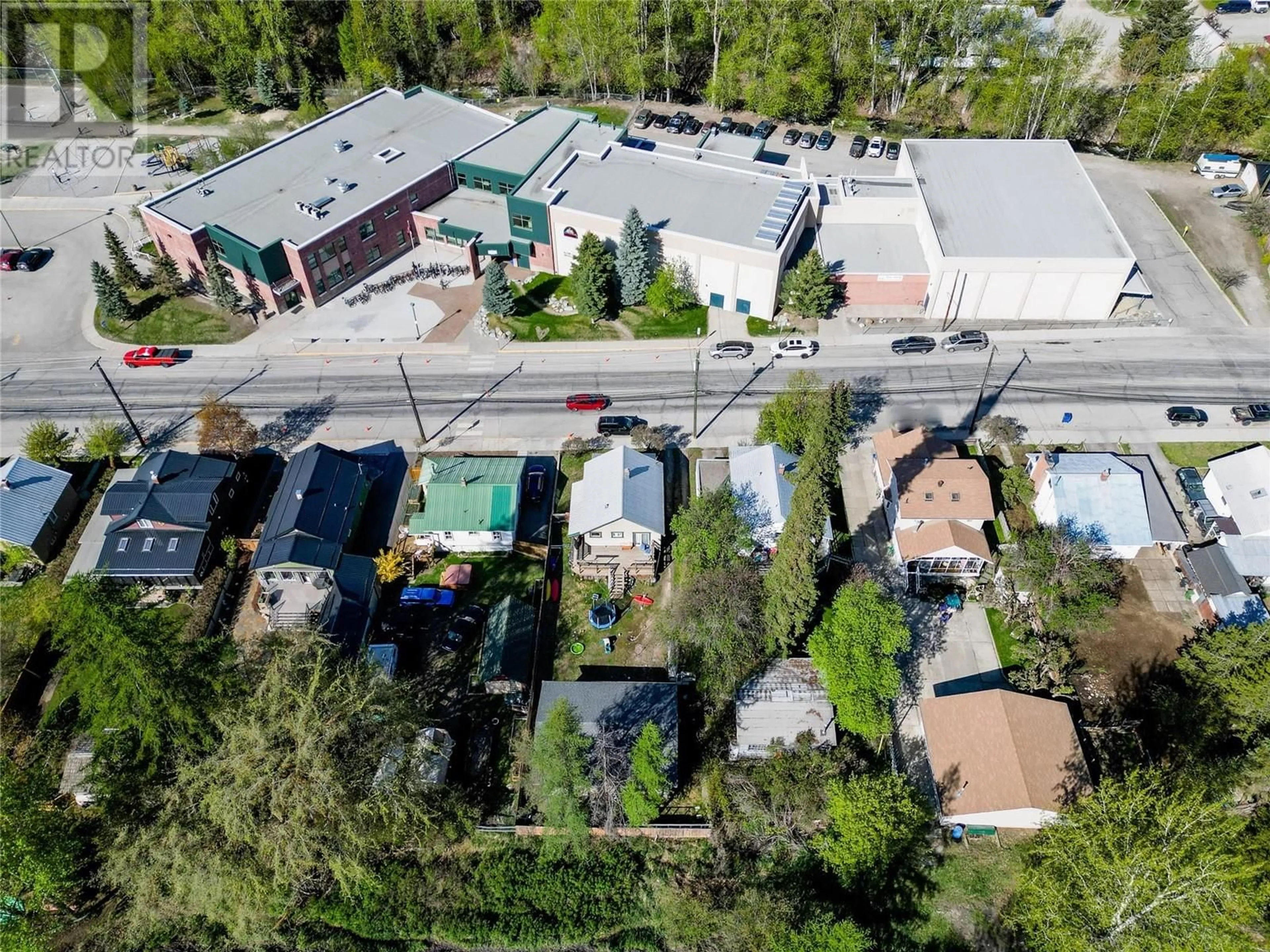 A pic from outside/outdoor area/front of a property/back of a property/a pic from drone, street for 640 ROTARY DRIVE, Kimberley British Columbia V1A1E3