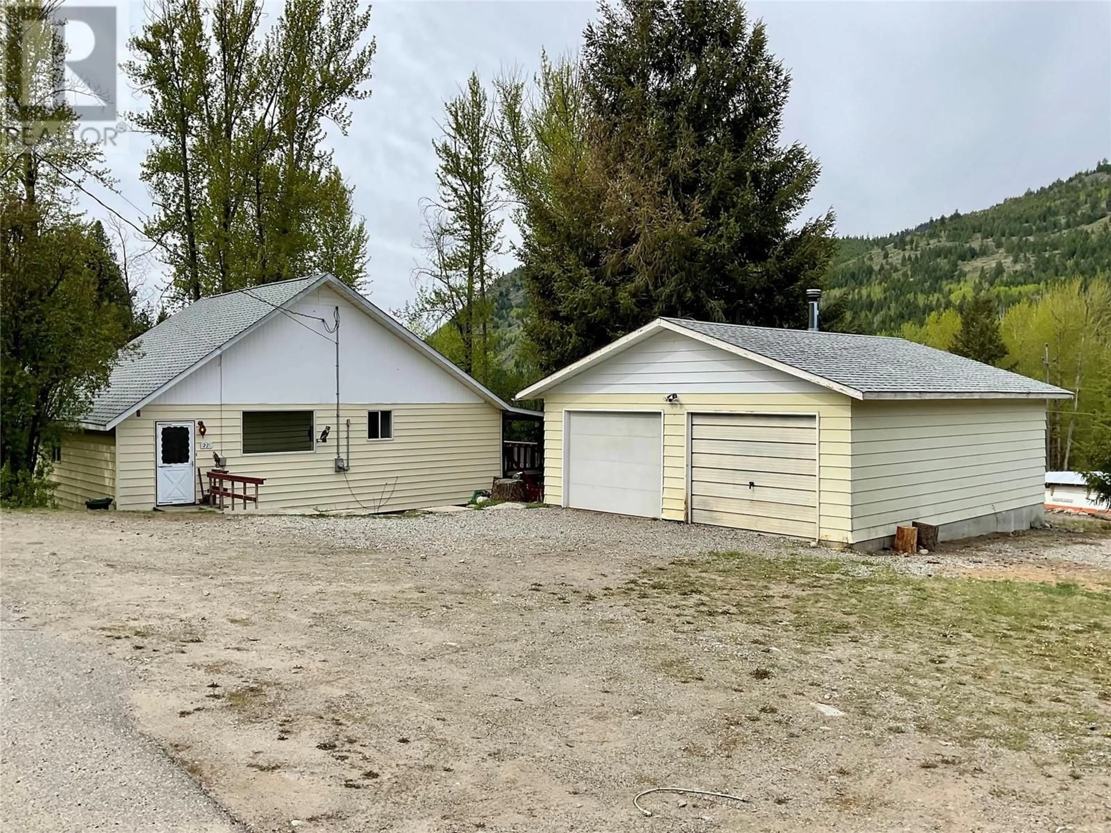 A pic from outside/outdoor area/front of a property/back of a property/a pic from drone, unknown for 221 EVERETTE AVENUE, Greenwood British Columbia V0H1J0