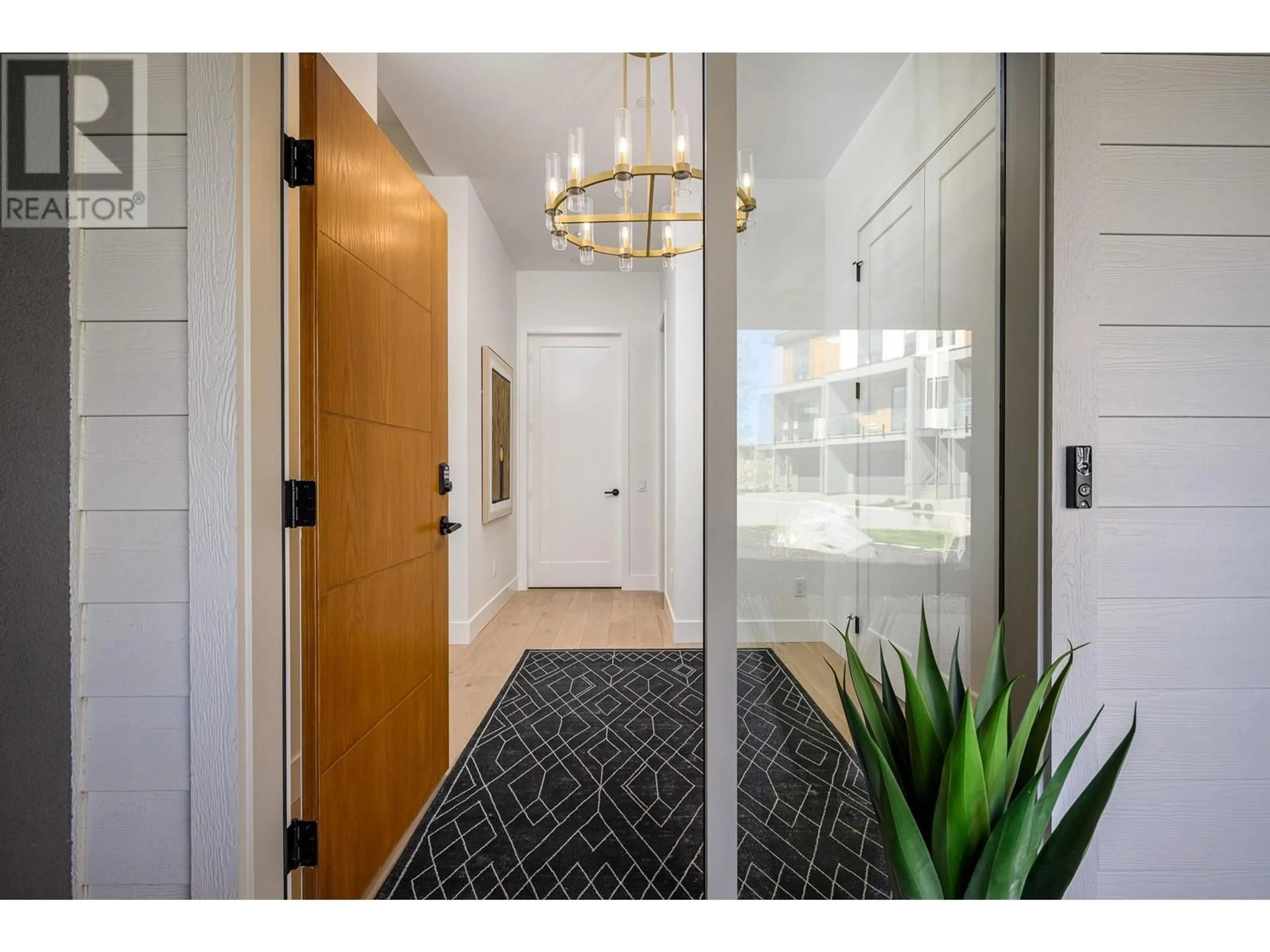 Indoor entryway for 21 - 105 PREDATOR RIDGE DRIVE, Vernon British Columbia V1H0A5