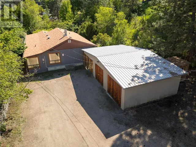 10286 NEWENE ROAD, Lake Country 2