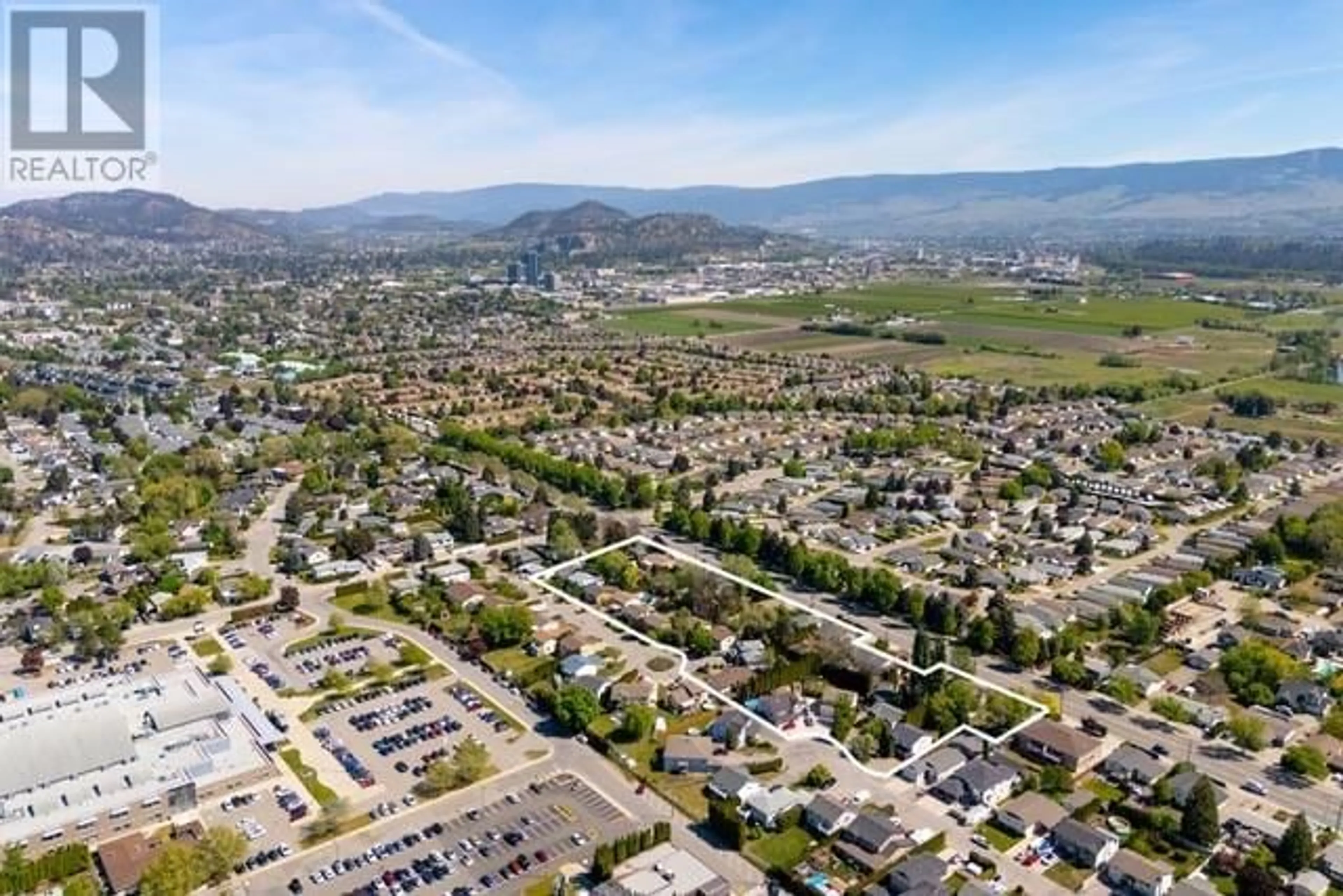 A pic from outside/outdoor area/front of a property/back of a property/a pic from drone, mountain view for 2845 BOUVETTE STREET, Kelowna British Columbia V1W4J1
