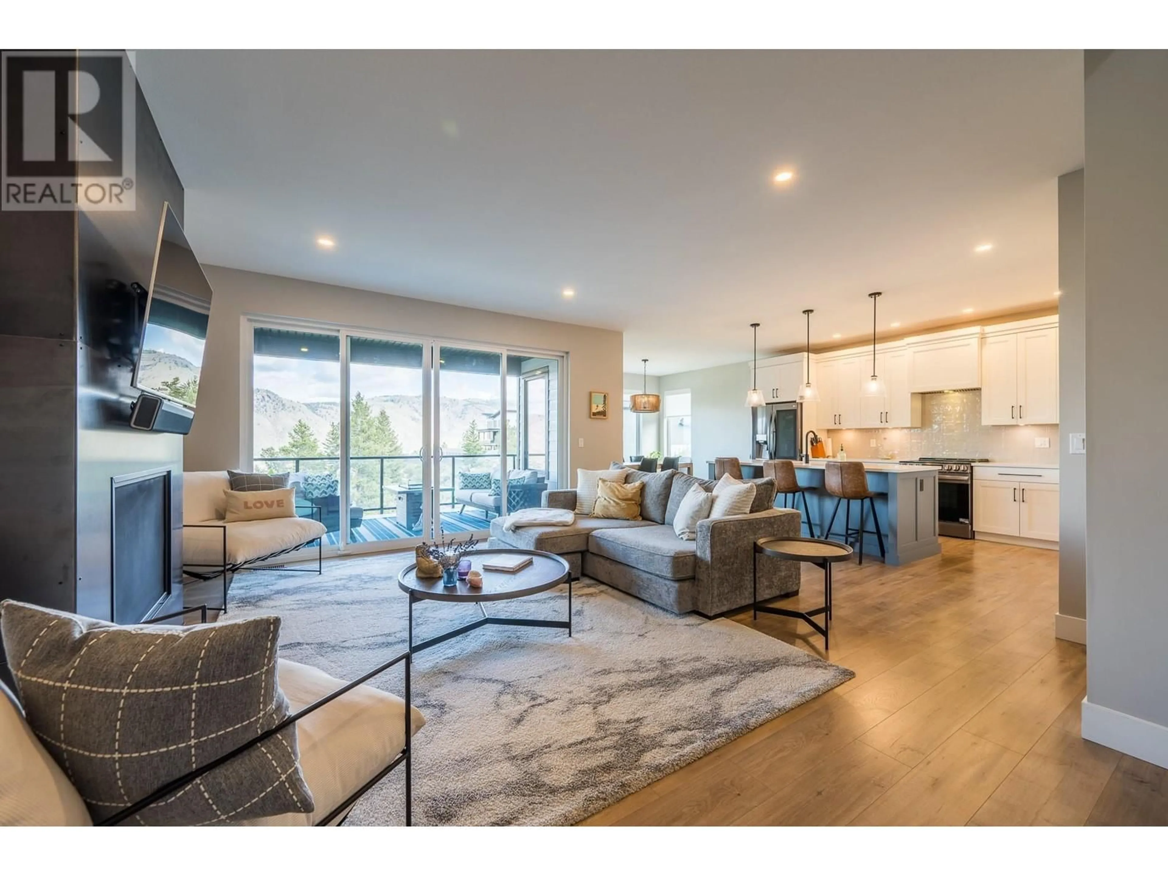 Unknown for 2162 GALORE CRESCENT, Kamloops British Columbia V2E0E4