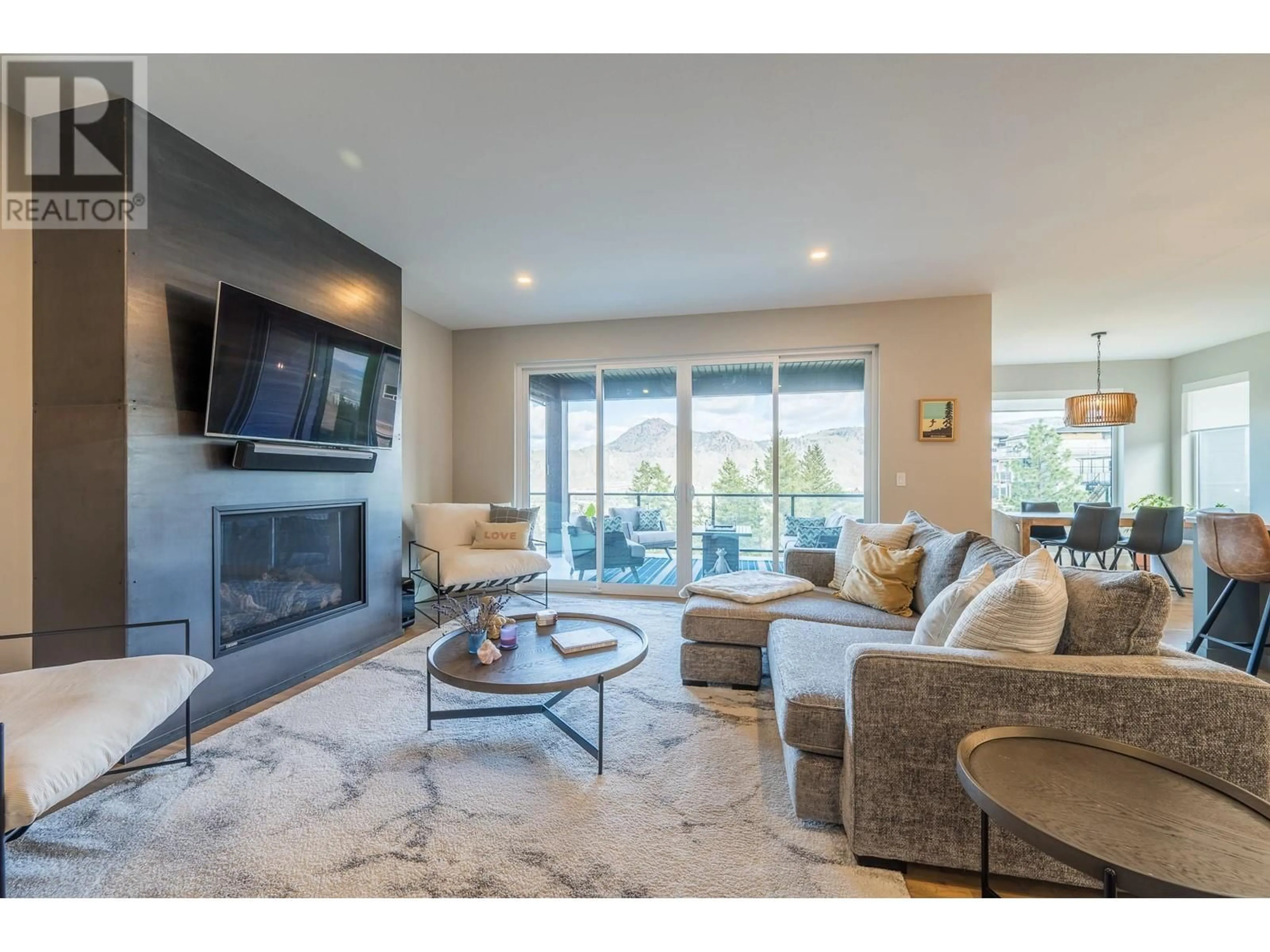 Living room with furniture, unknown for 2162 GALORE CRESCENT, Kamloops British Columbia V2E0E4