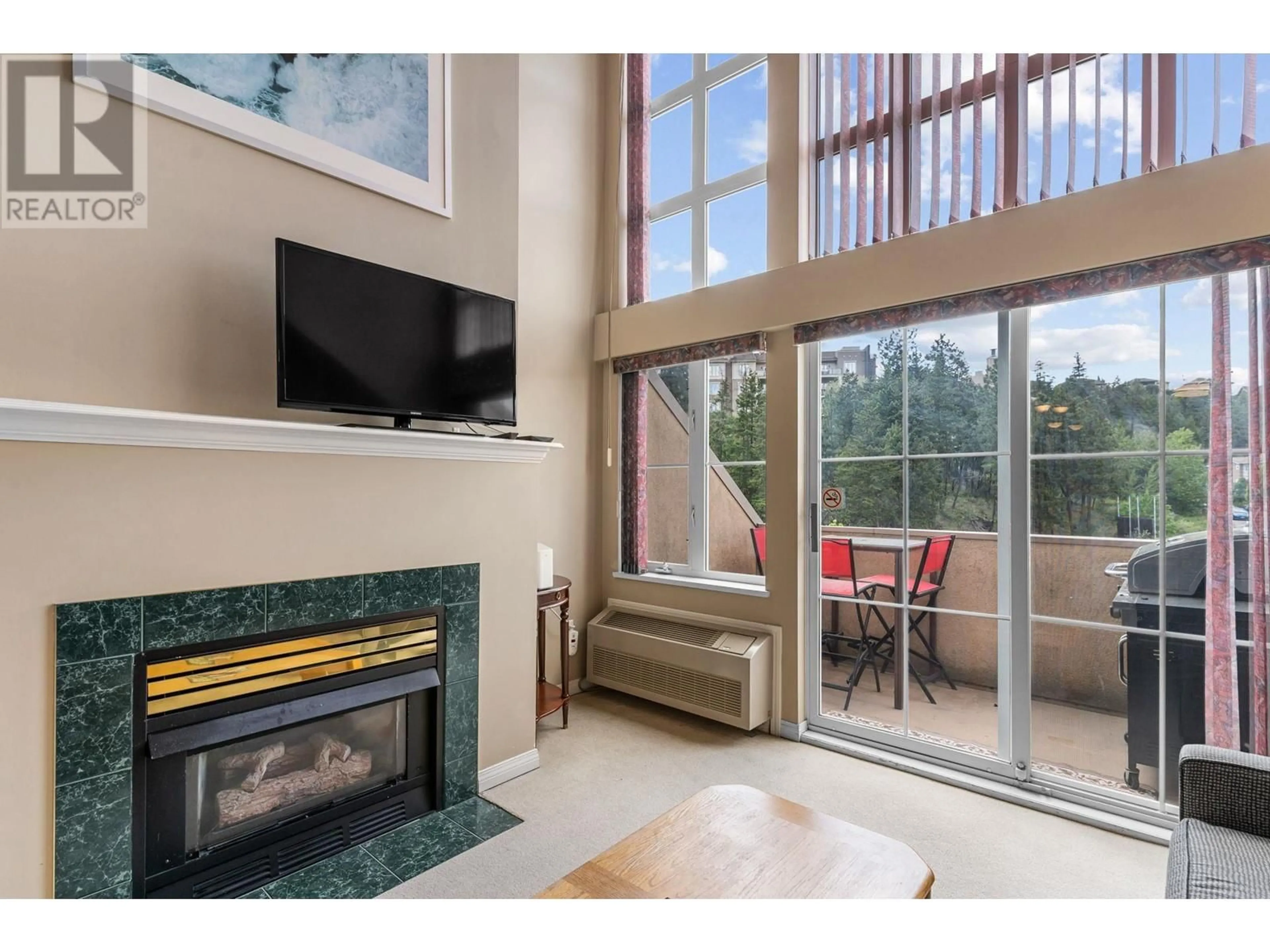 Living room with furniture, unknown for 318 - 3185 VIA CENTRALE OTHER, Kelowna British Columbia V1V2A7