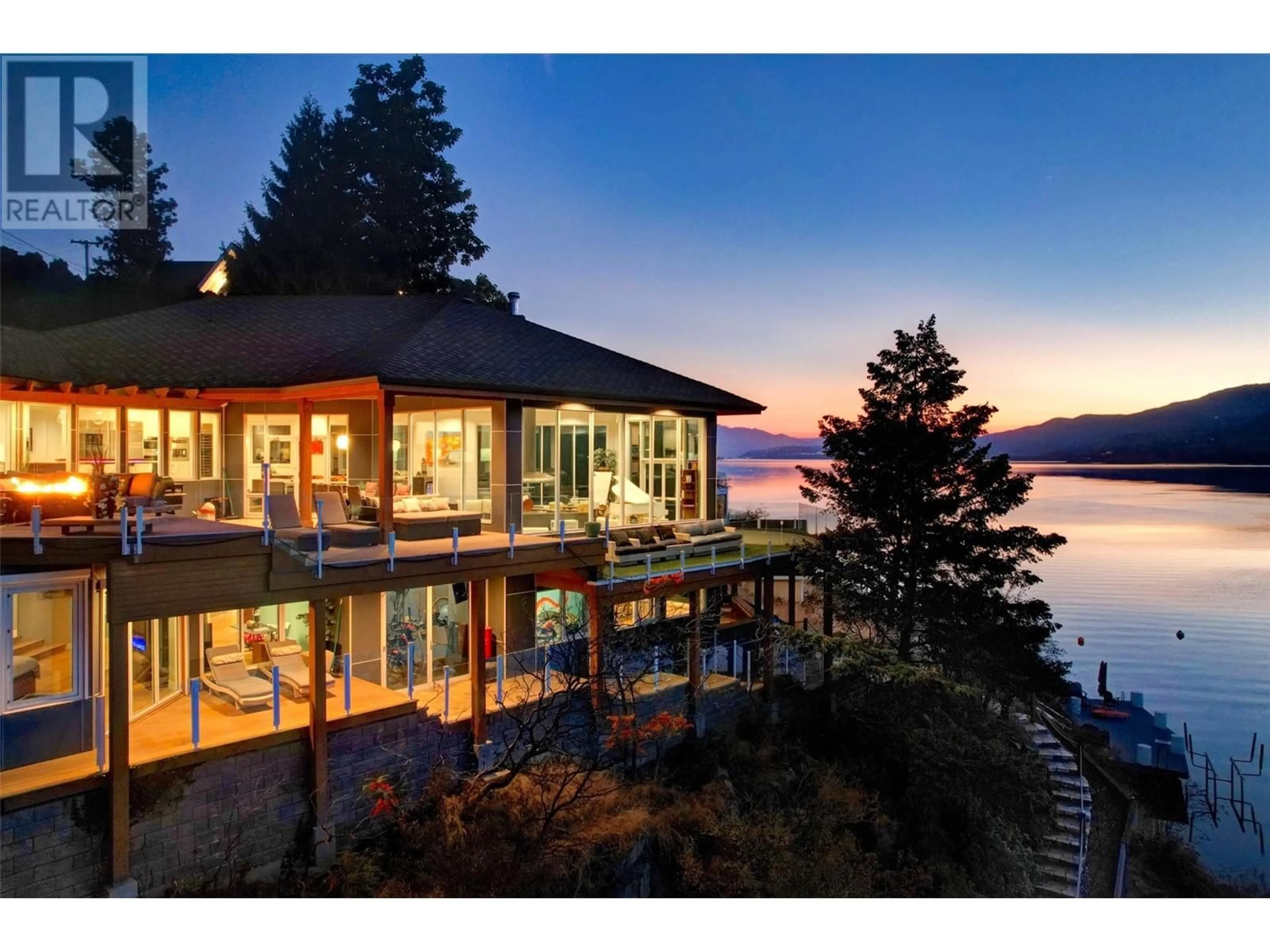 Unknown for 2100 DEWDNEY ROAD, Kelowna British Columbia V1V2C3