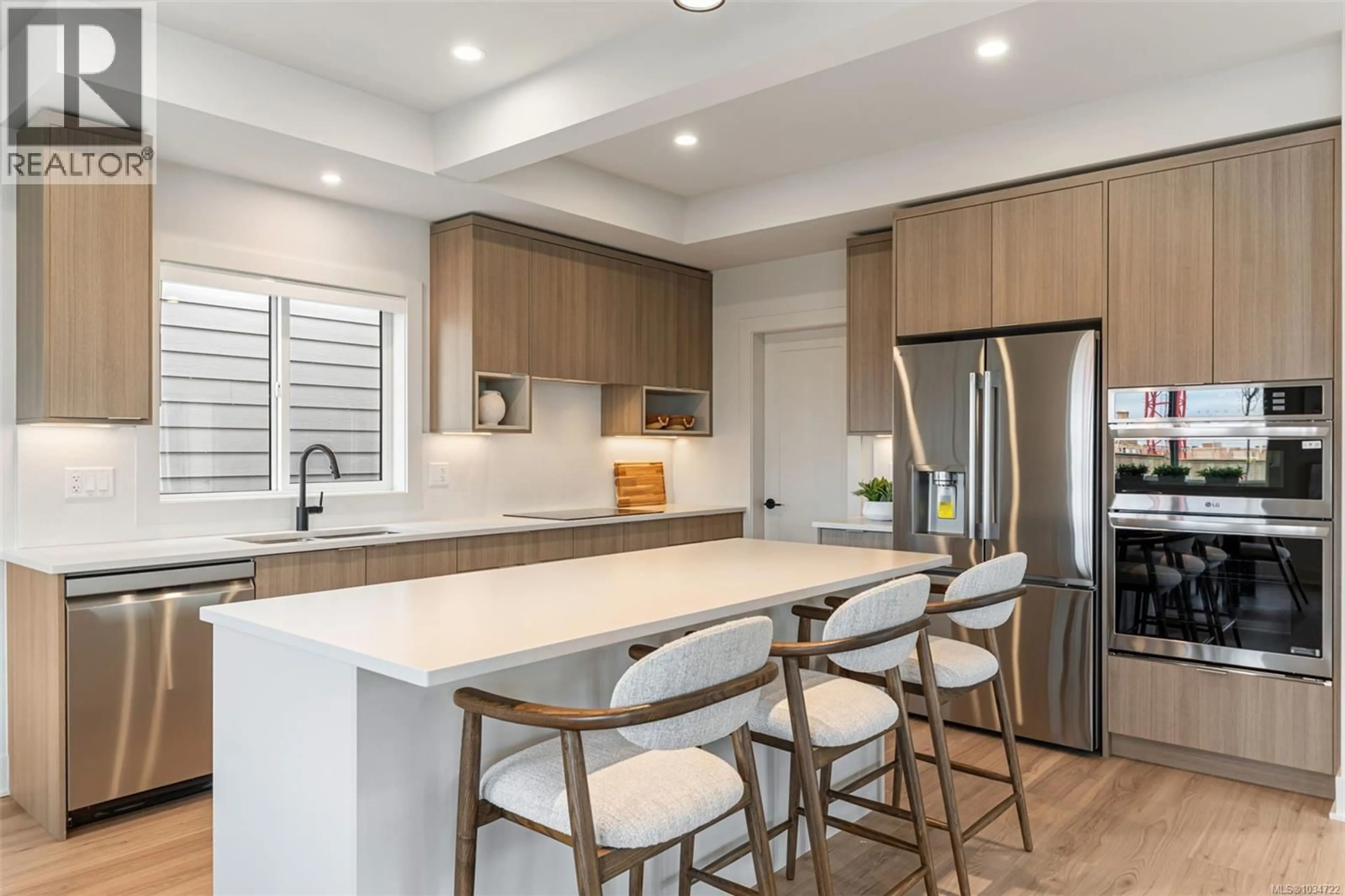 Open concept kitchen, unknown for 3587 TEMPERATE PLACE, Colwood British Columbia V9C0T3