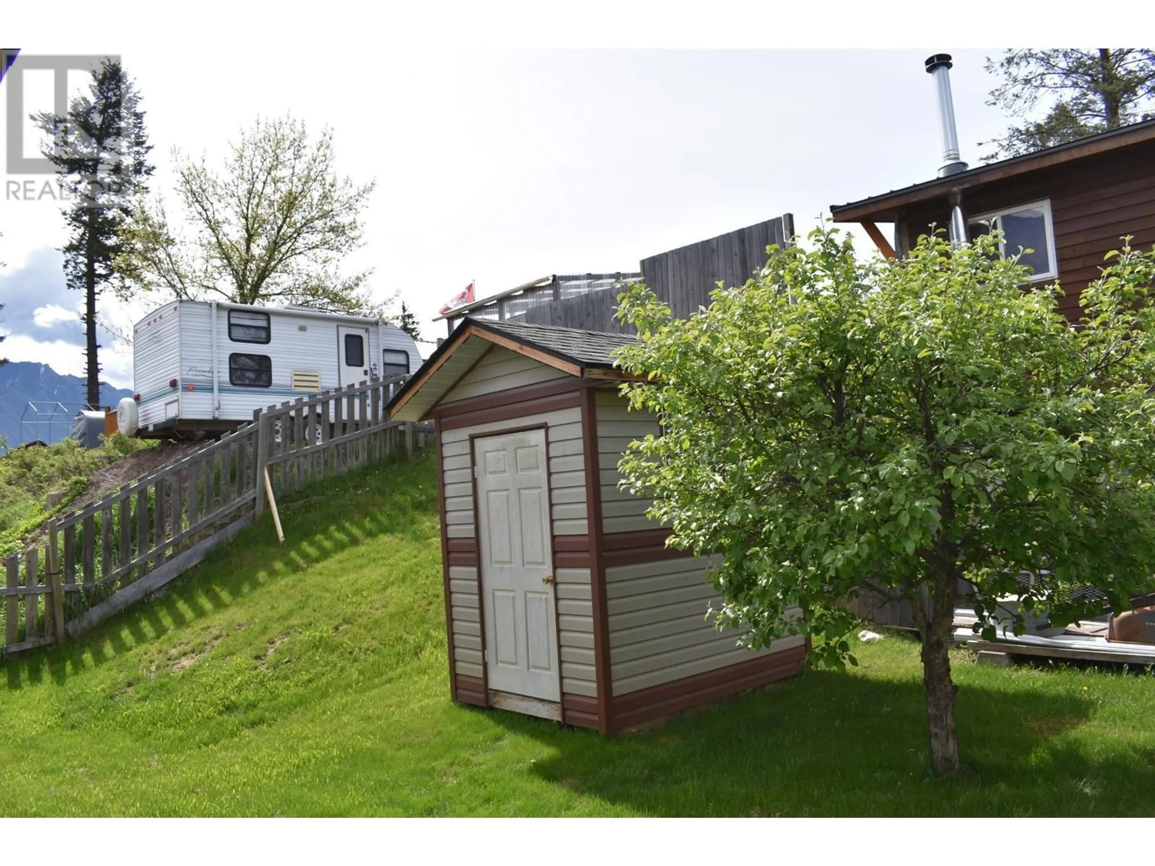 Shed for 5724 VERMILLION STREET, Edgewater British Columbia V0A1E0