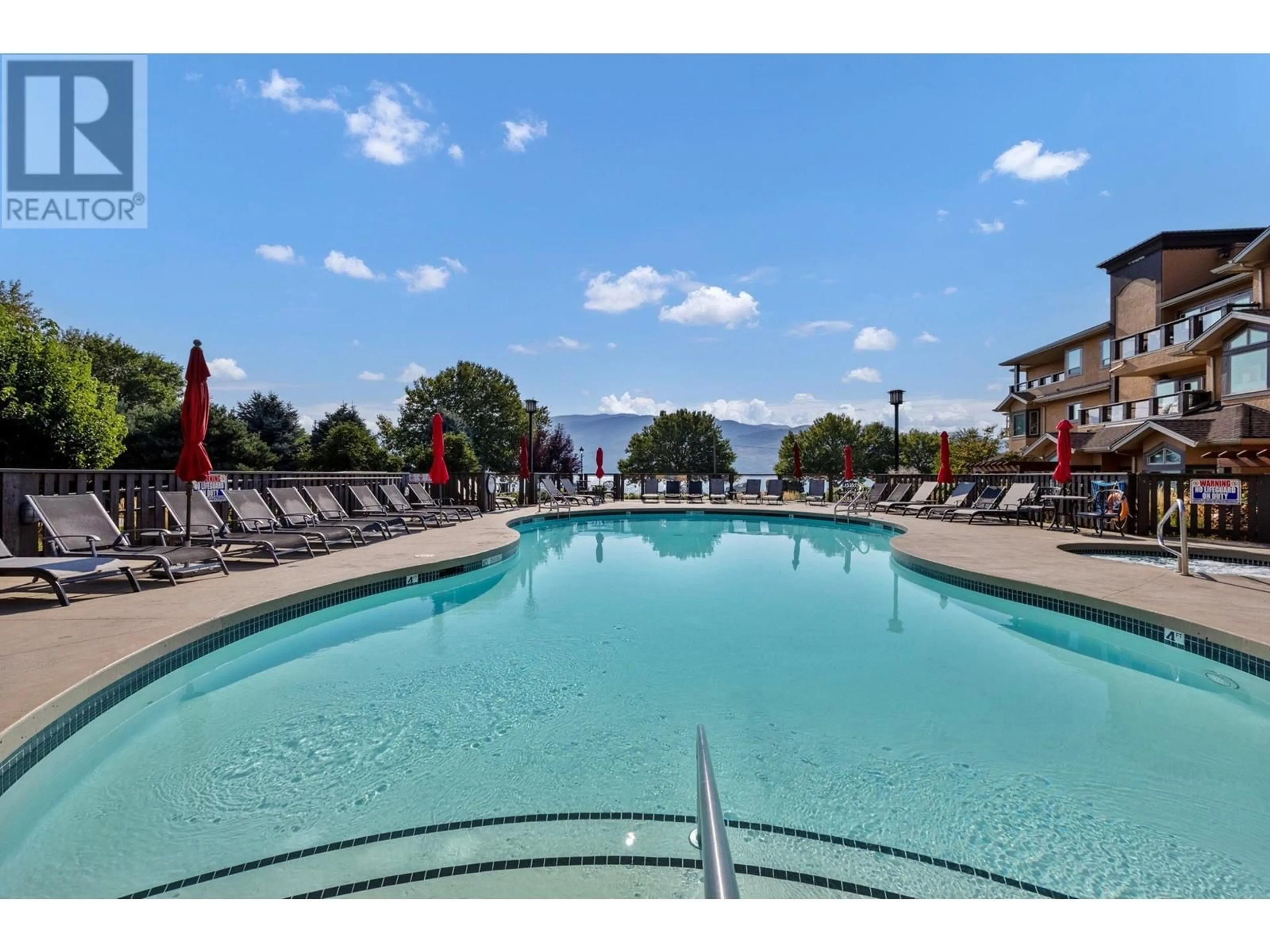 Pool for 122 - 3996 BEACH AVENUE, Peachland British Columbia V0H1X5