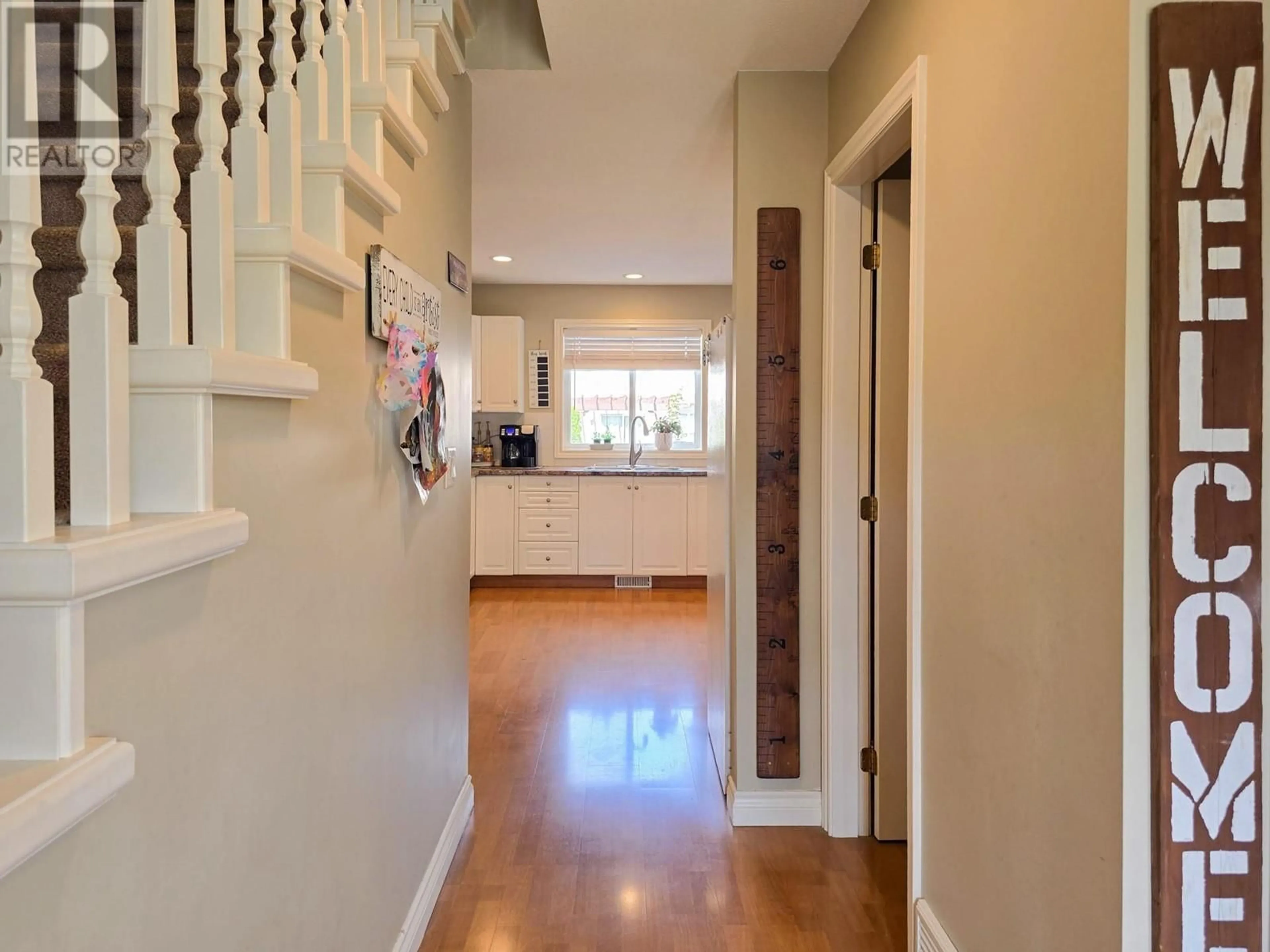Indoor entryway for 5809 CANARY DRIVE, Vernon British Columbia V1H1R3