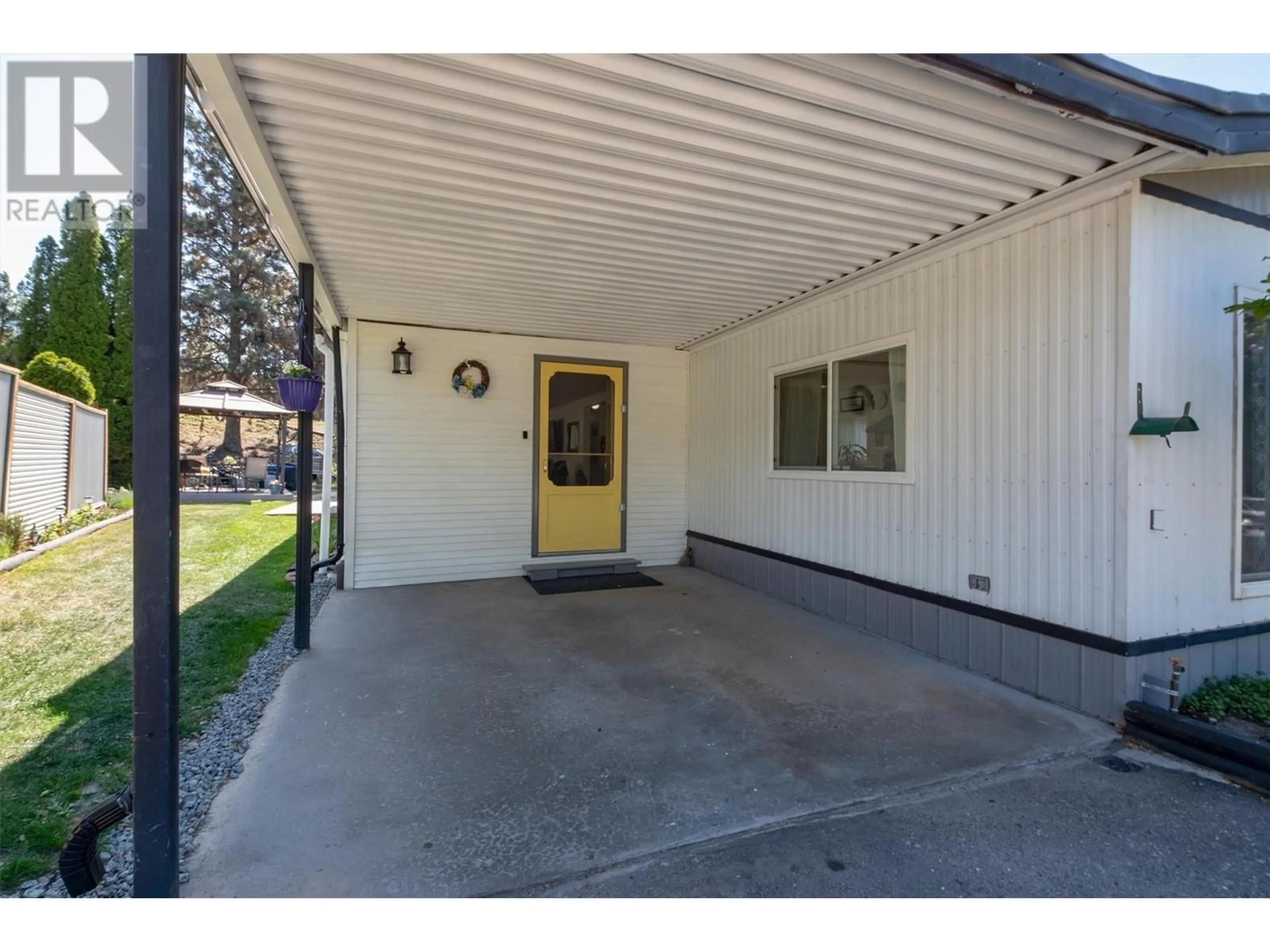 Unknown for 239 - 2001 HIGHWAY 97 HIGHWAY SOUTH, West Kelowna British Columbia V1Z3E3