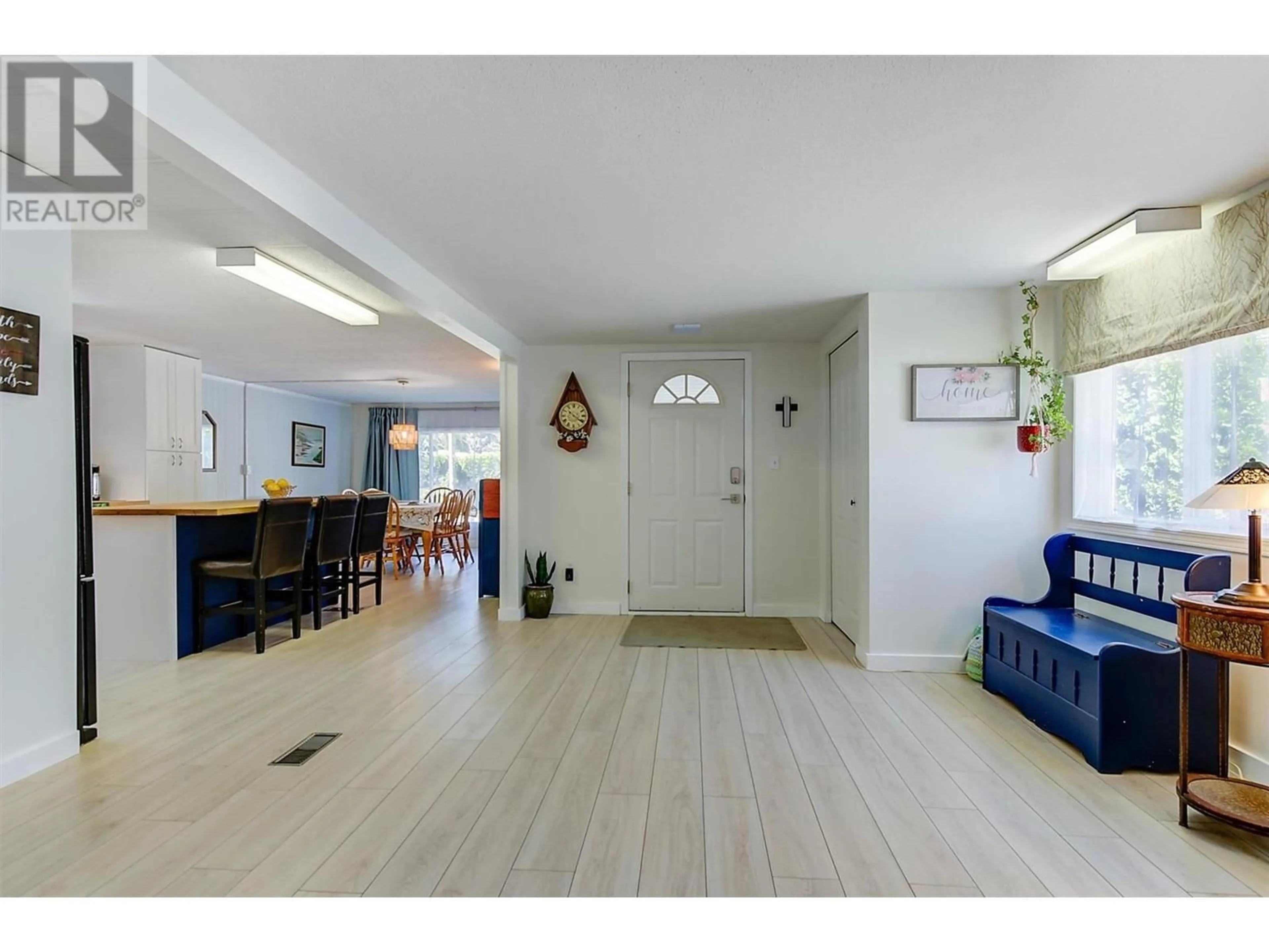 Indoor foyer for 239 - 2001 HIGHWAY 97 HIGHWAY SOUTH, West Kelowna British Columbia V1Z3E3