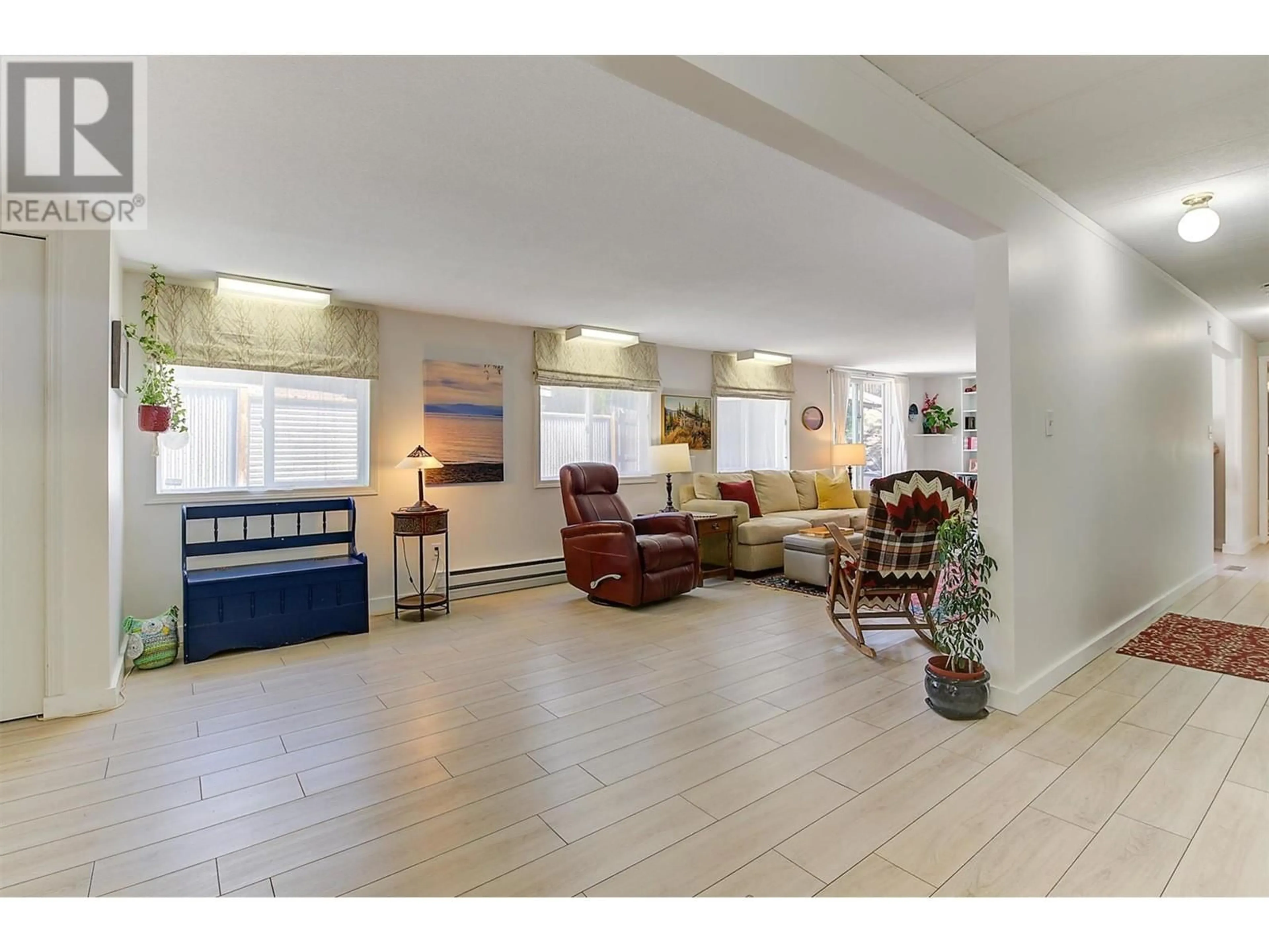 Lobby for 239 - 2001 HIGHWAY 97 HIGHWAY SOUTH, West Kelowna British Columbia V1Z3E3