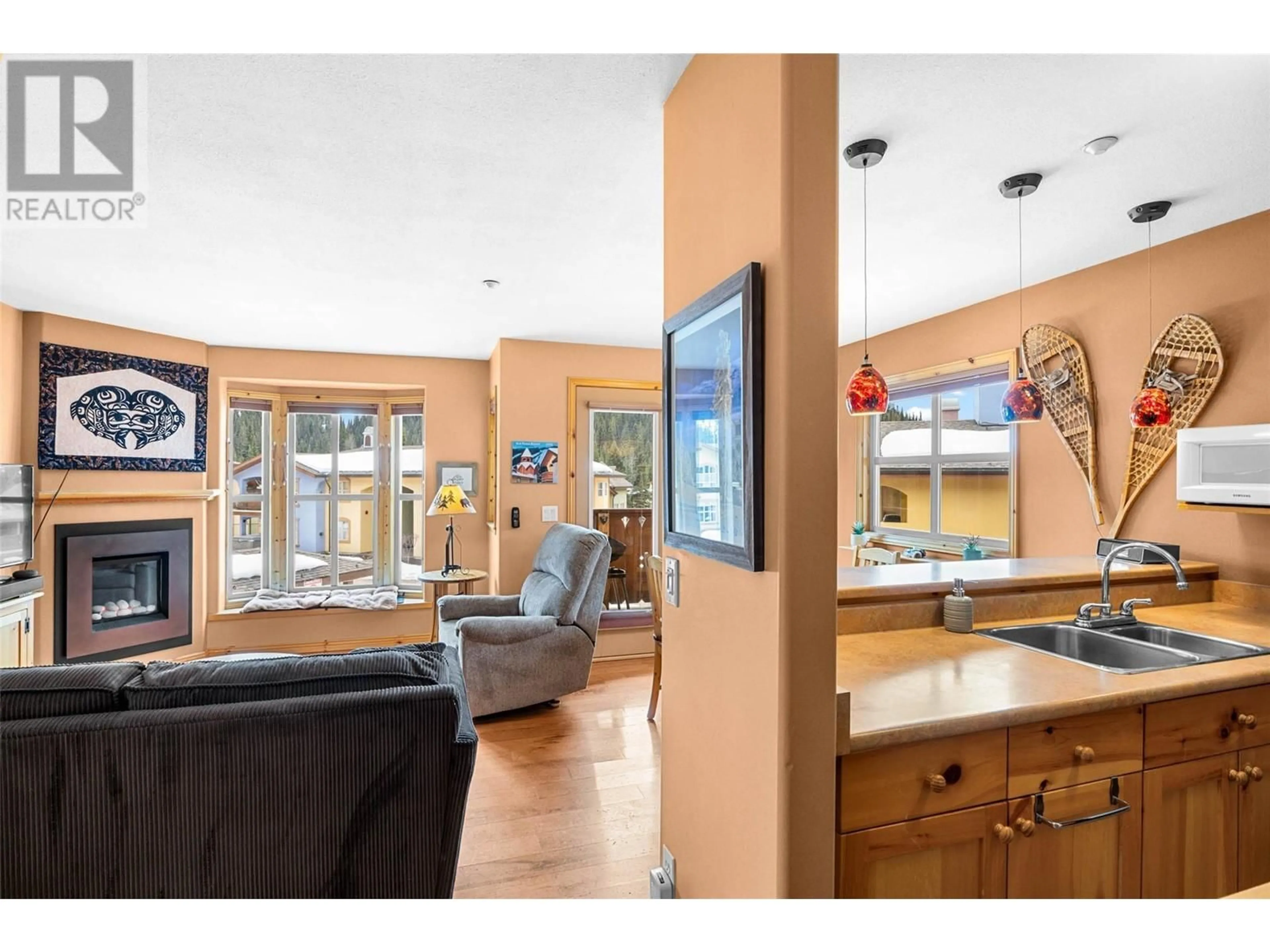 Open concept kitchen, unknown for 20 - 6005 VALLEY DRIVE, Sun Peaks British Columbia V0E5N0