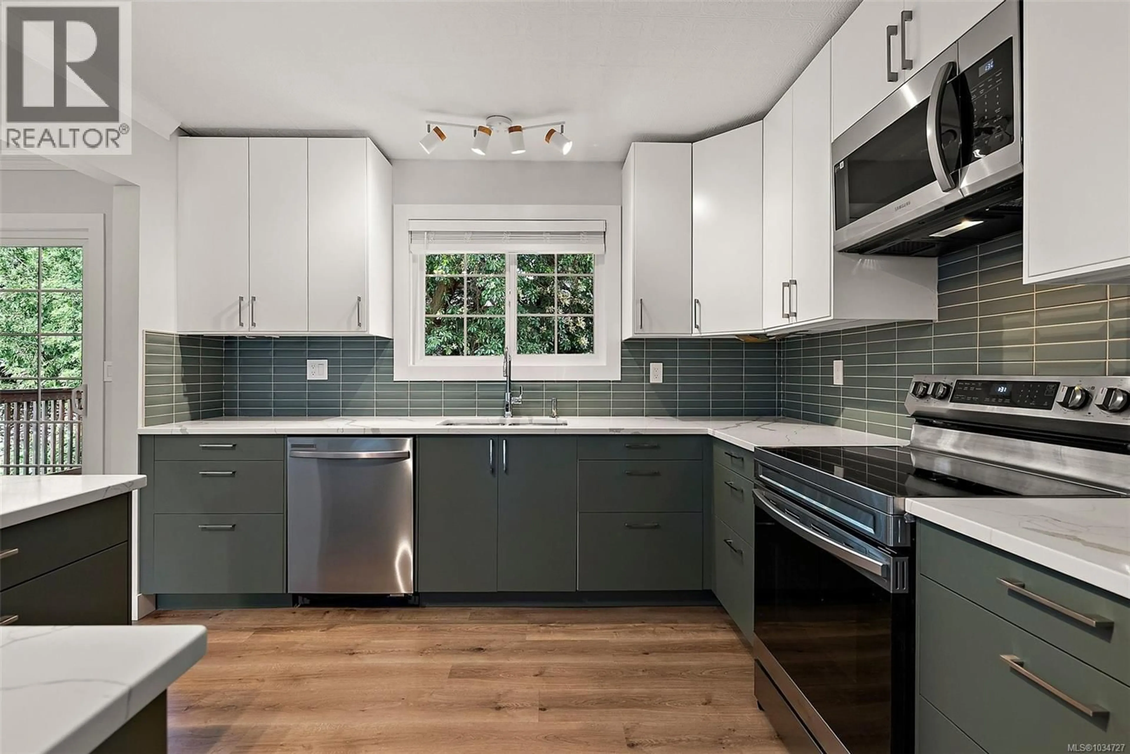 Unknown for 3042 SHOREVIEW DRIVE, Langford British Columbia V9B4K6
