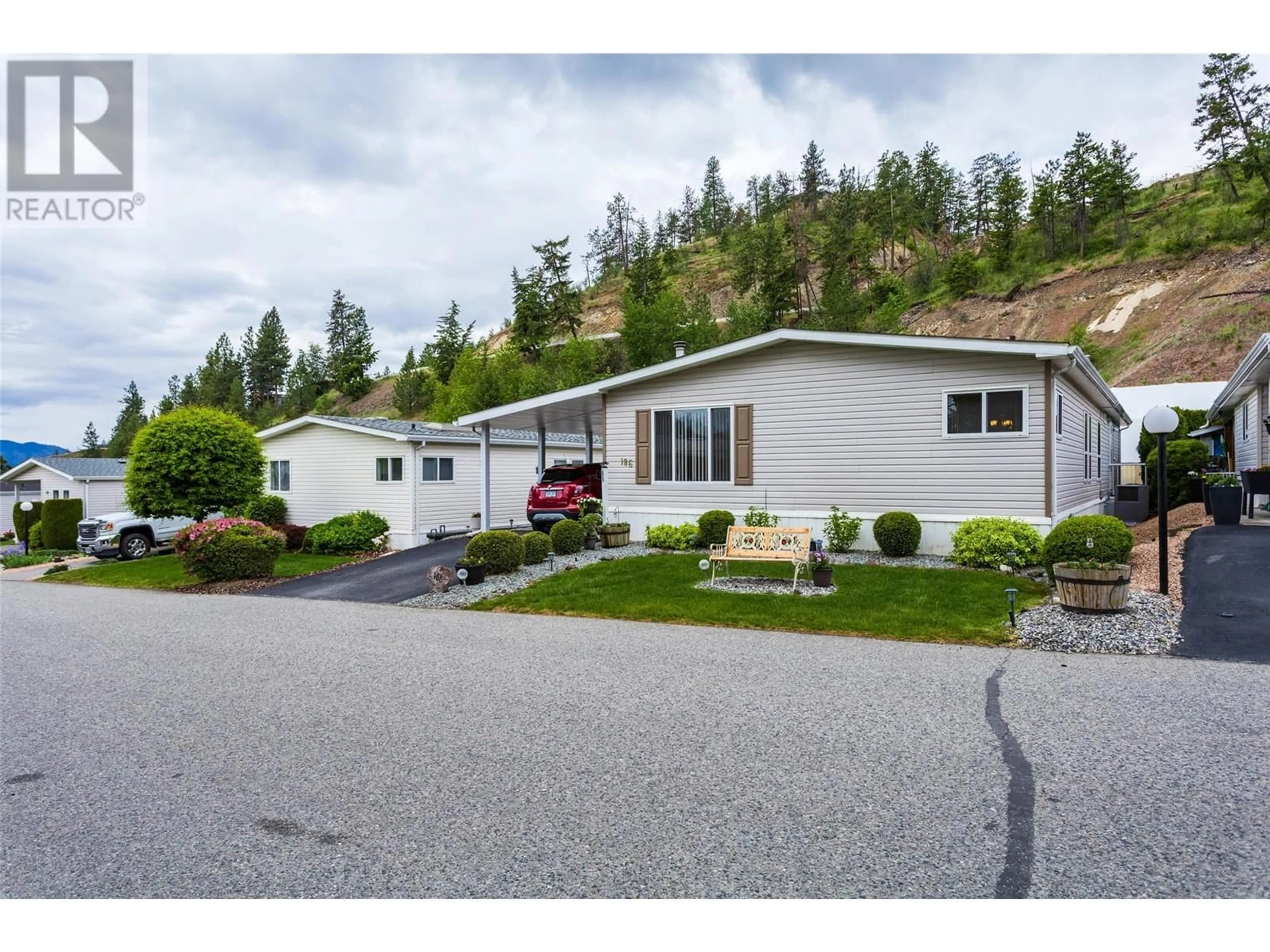 Home with vinyl exterior material, mountain view for 186 - 1850 SHANNON LAKE ROAD, West Kelowna British Columbia V4T1L4