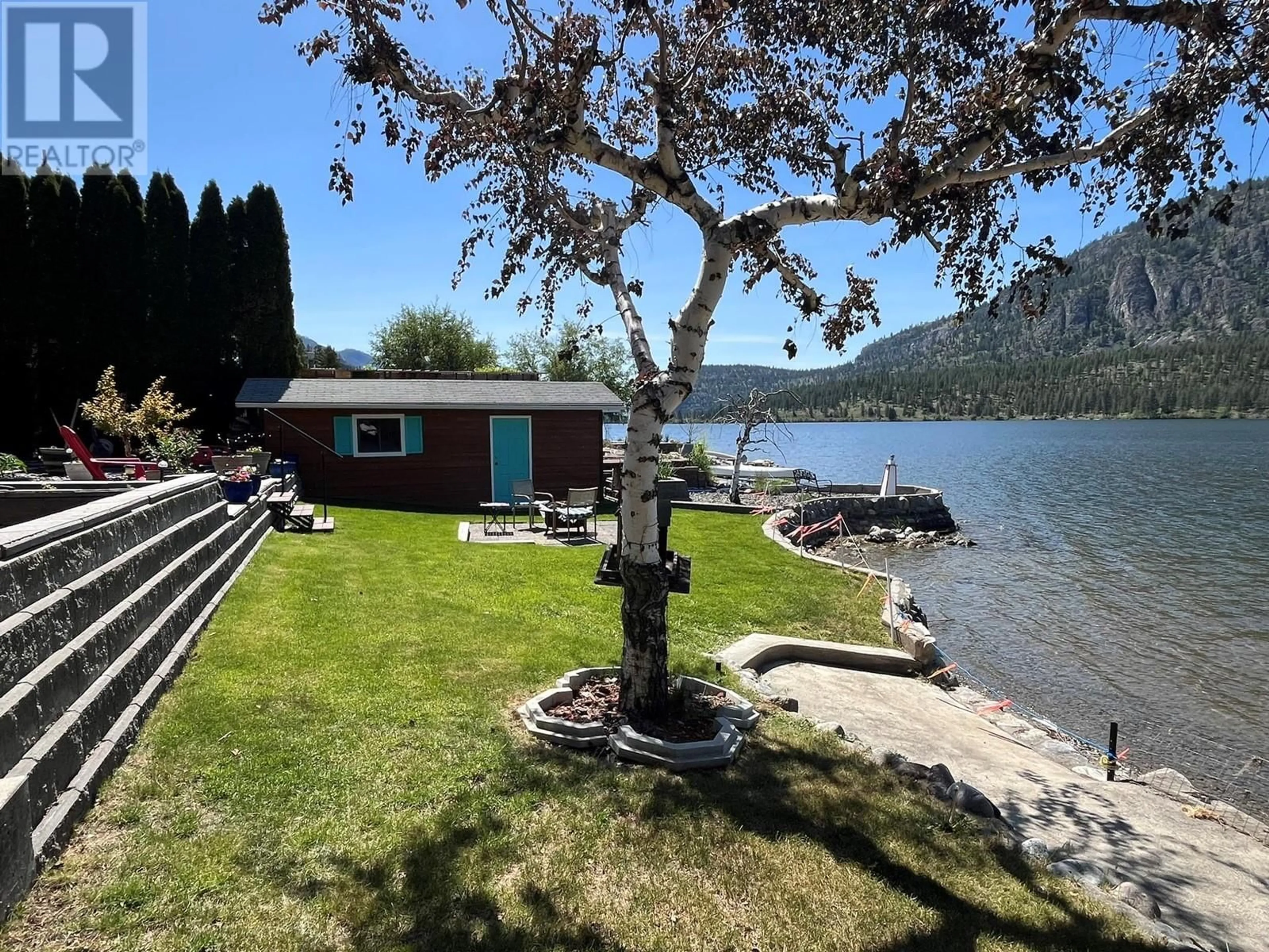 A pic from outside/outdoor area/front of a property/back of a property/a pic from drone, water/lake/river/ocean view for 3160 VASEUX LAKE, Okanagan Falls British Columbia V0H1R2