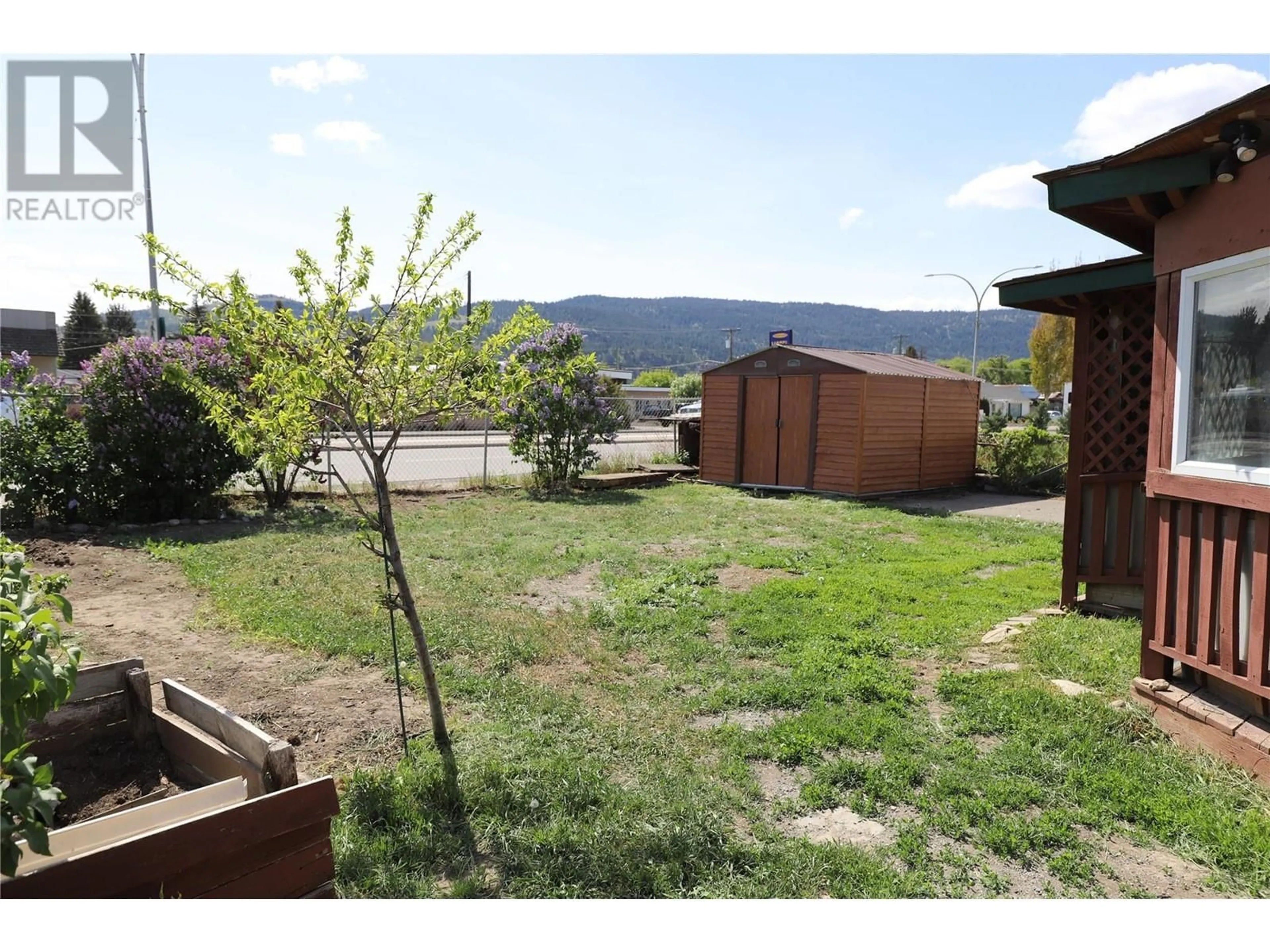 A pic from outside/outdoor area/front of a property/back of a property/a pic from drone, mountain view for 2299 NICOLA AVENUE, Merritt British Columbia V1K1B8