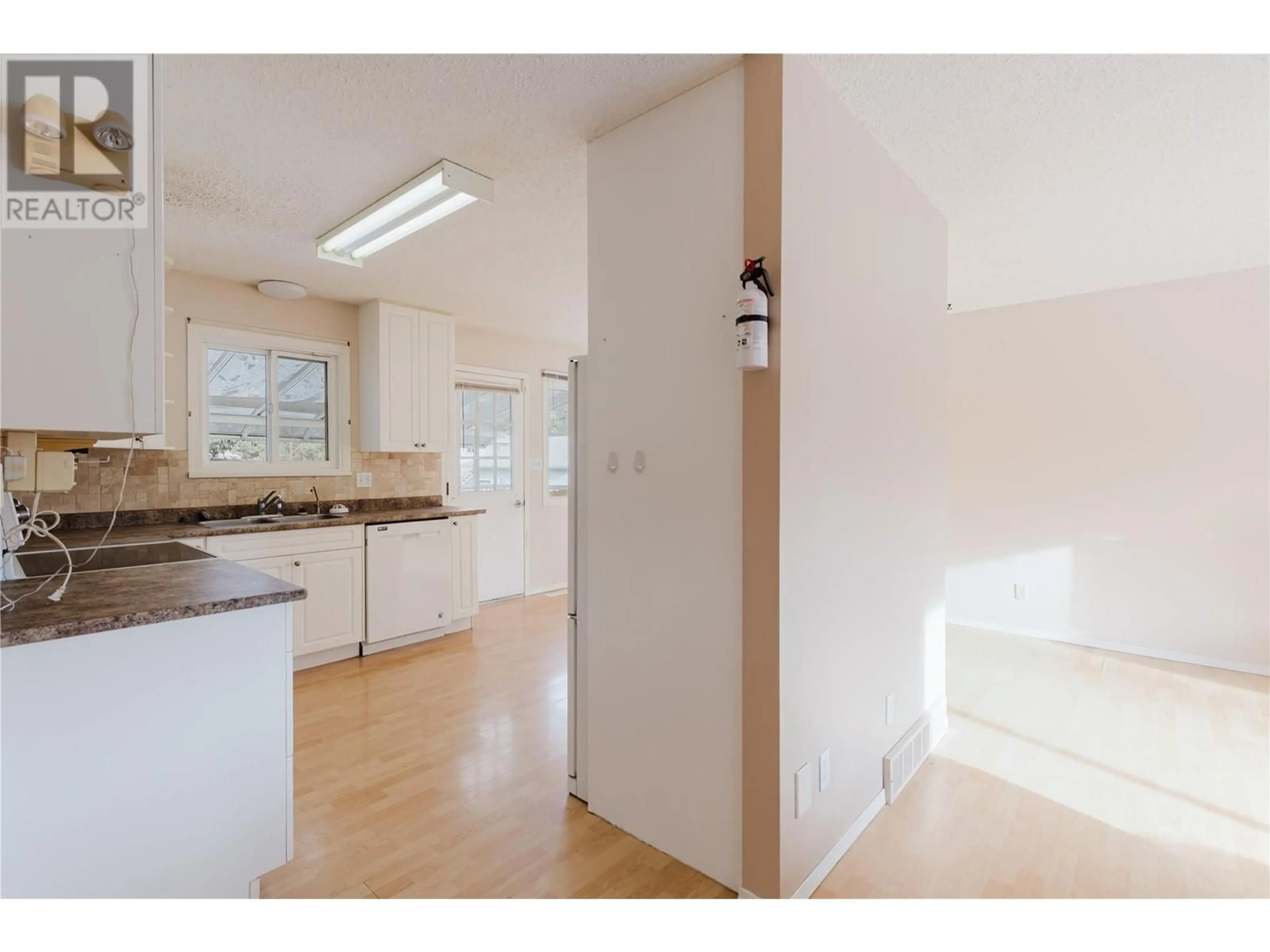 Unknown for 403 ROBIN DRIVE, Barriere British Columbia V0E1E0