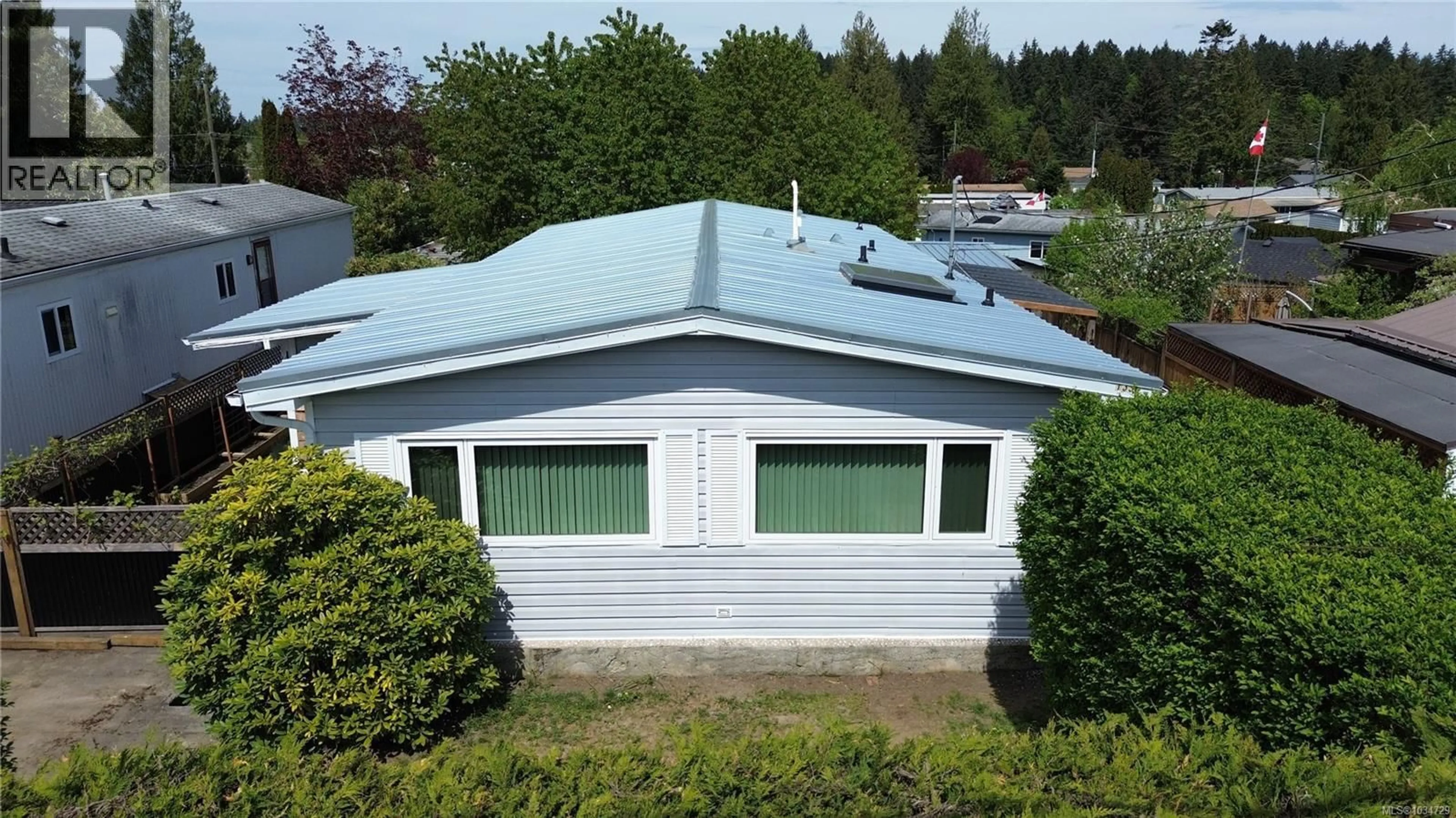 A pic from outside/outdoor area/front of a property/back of a property/a pic from drone, building for 1330 BIRCHWOOD ROAD, Ladysmith British Columbia V9G1R5