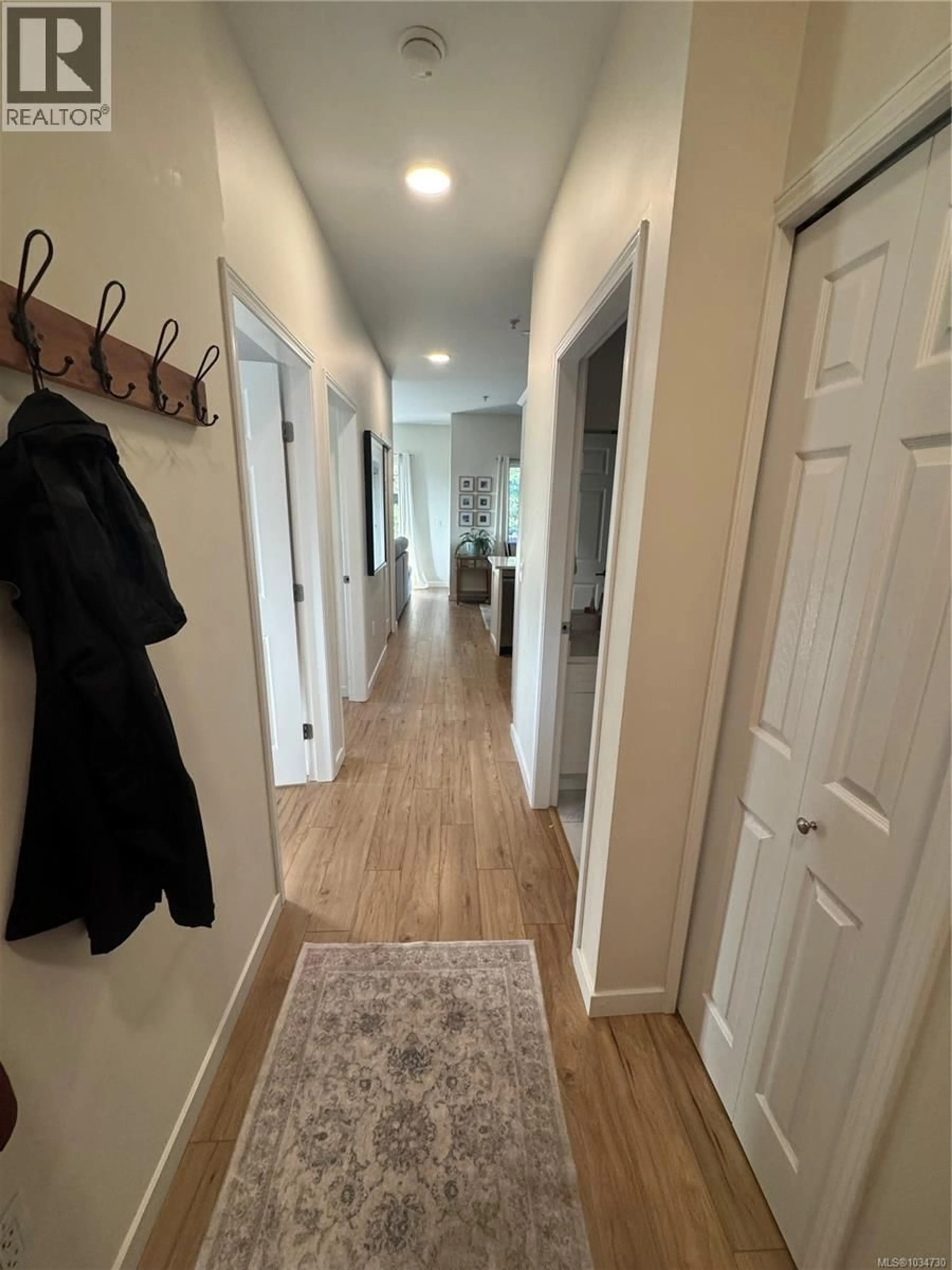Indoor entryway for 409 - 360 GOLDSTREAM AVENUE, Colwood British Columbia V9B2W3