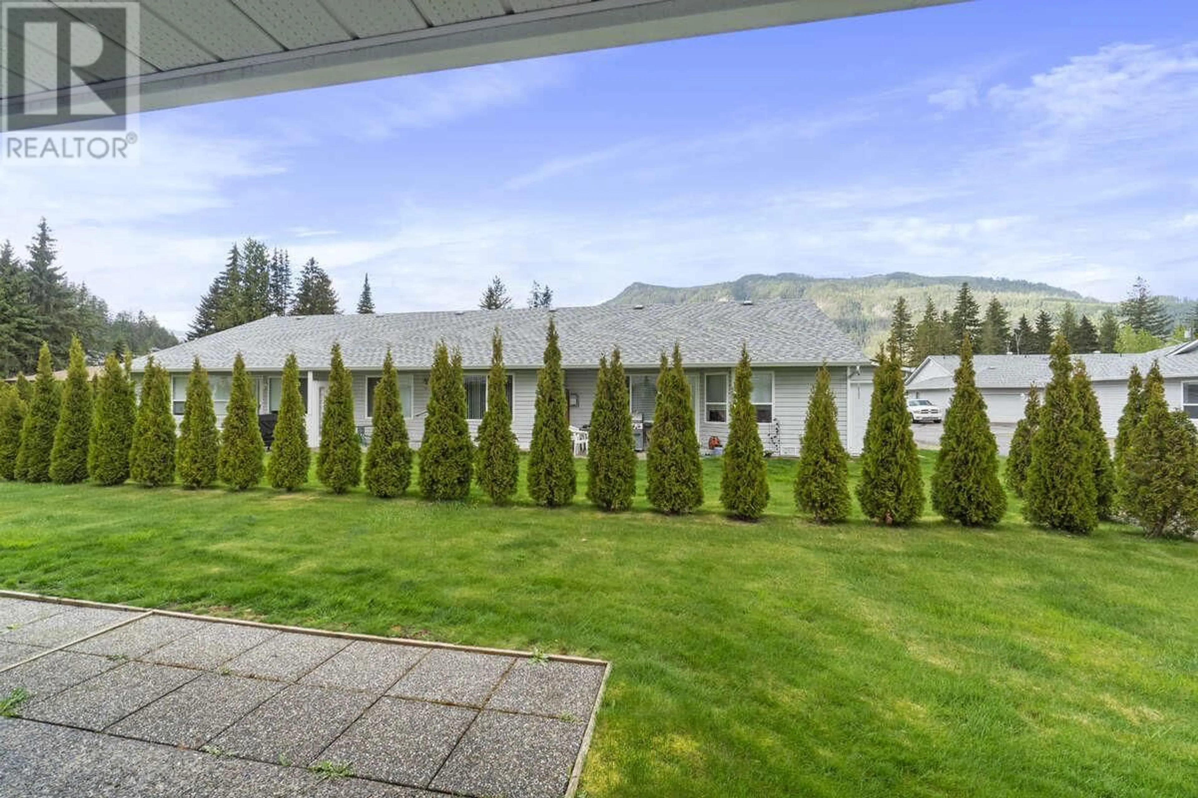 Patio, water/lake/river/ocean view for 34 - 219 TEMPLE STREET, Sicamous British Columbia V0E2V1