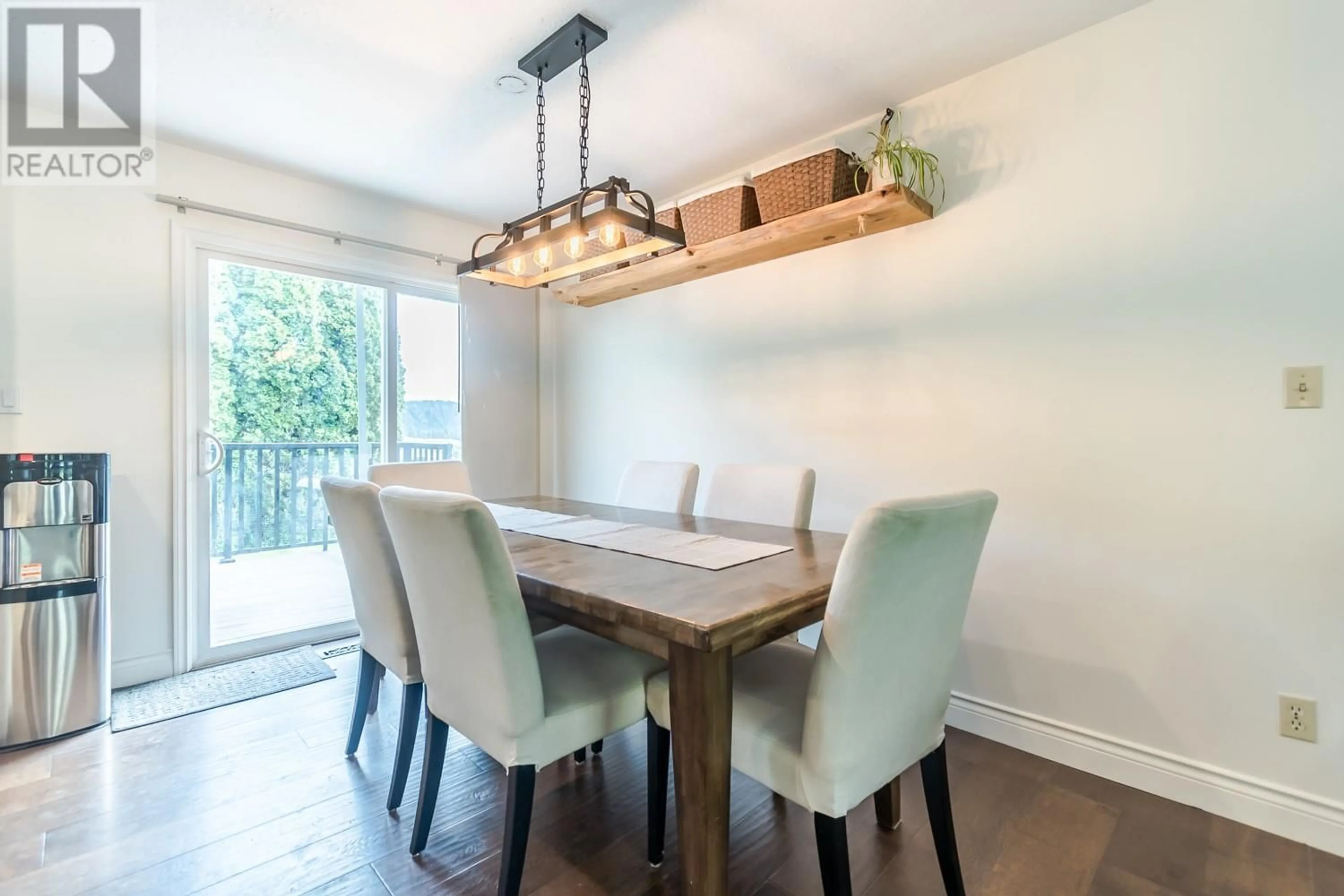 Dining room, wood/laminate floor for 692 SUMMERS STREET, Lillooet British Columbia V0K1V0