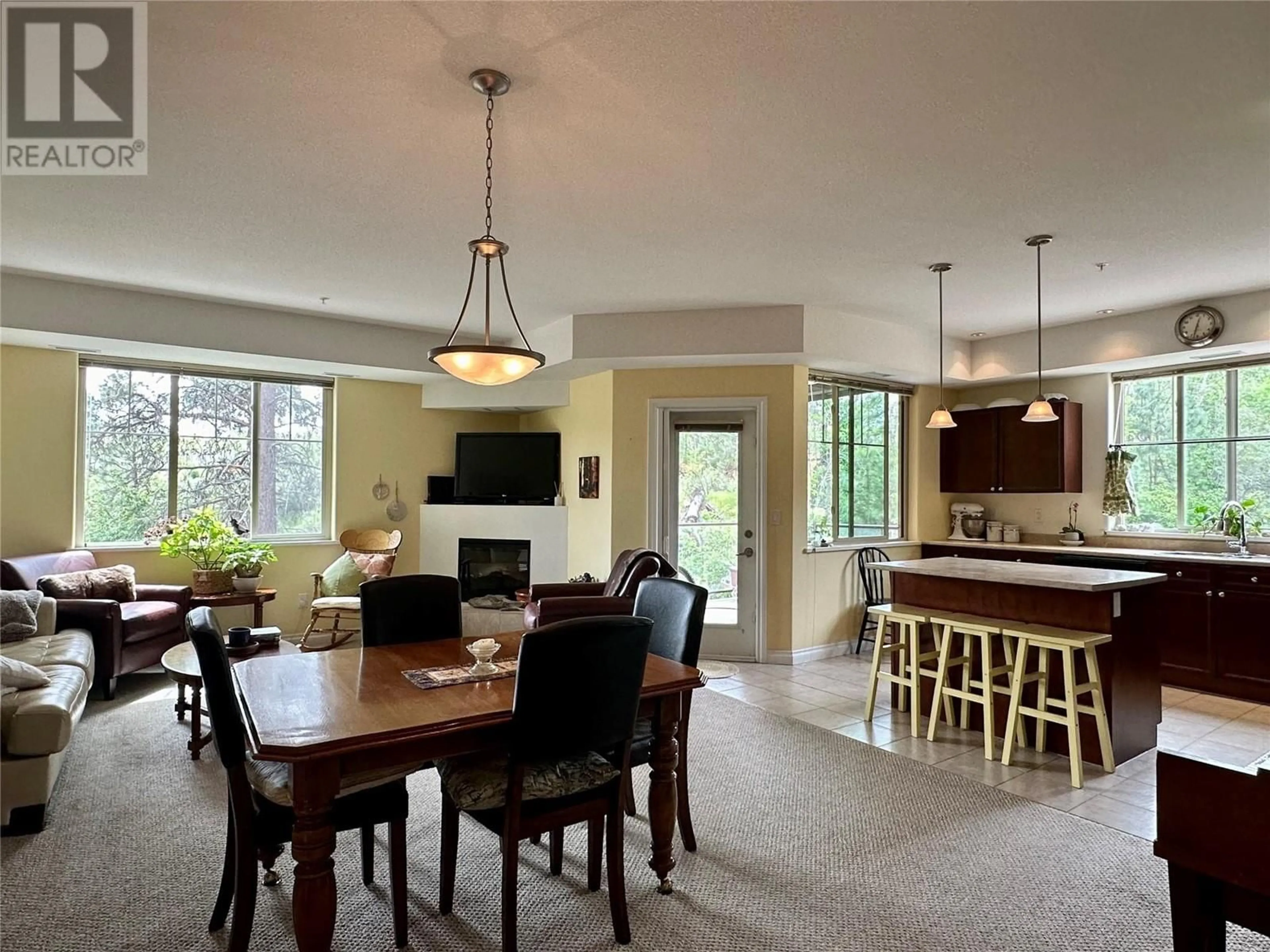 Open concept kitchen, unknown for 302C - 921 SPILLWAY ROAD, Oliver British Columbia V0H1T8