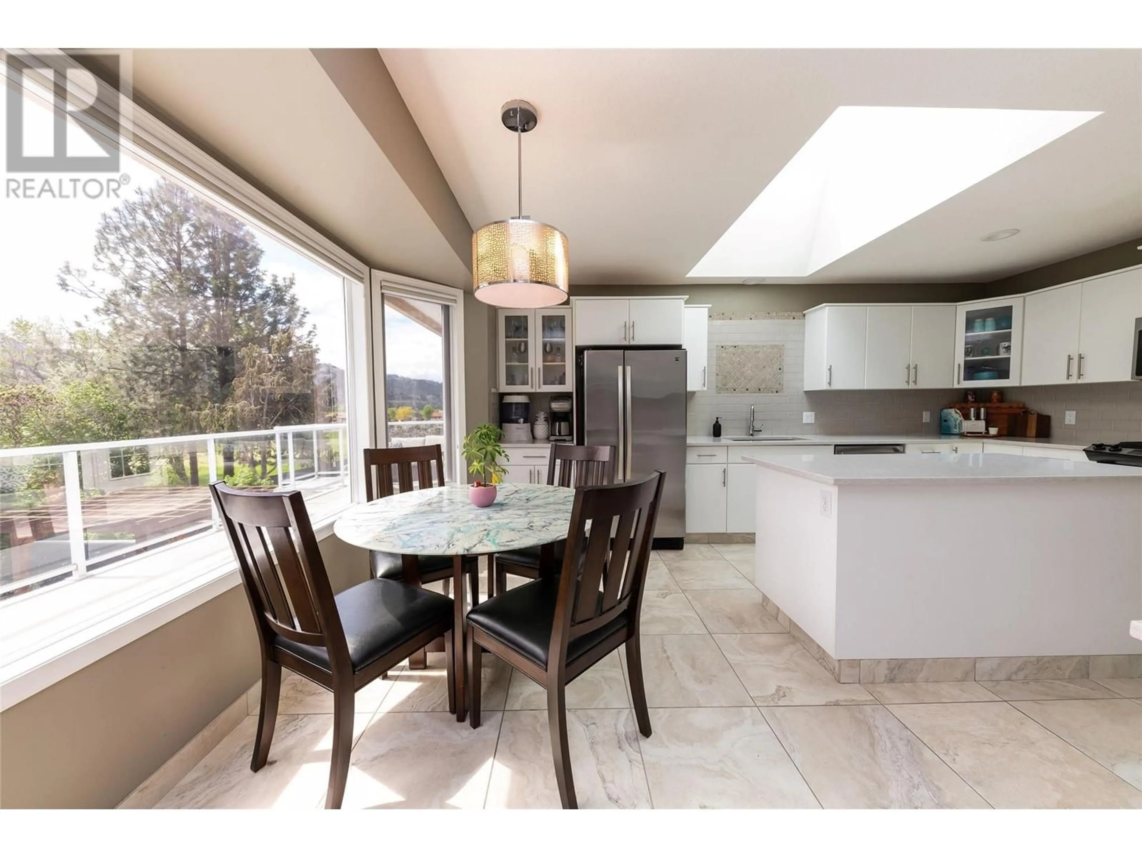 Open concept kitchen, ceramic/tile floor for 3492 NAVATANEE DRIVE, Kamloops British Columbia V2H1S1