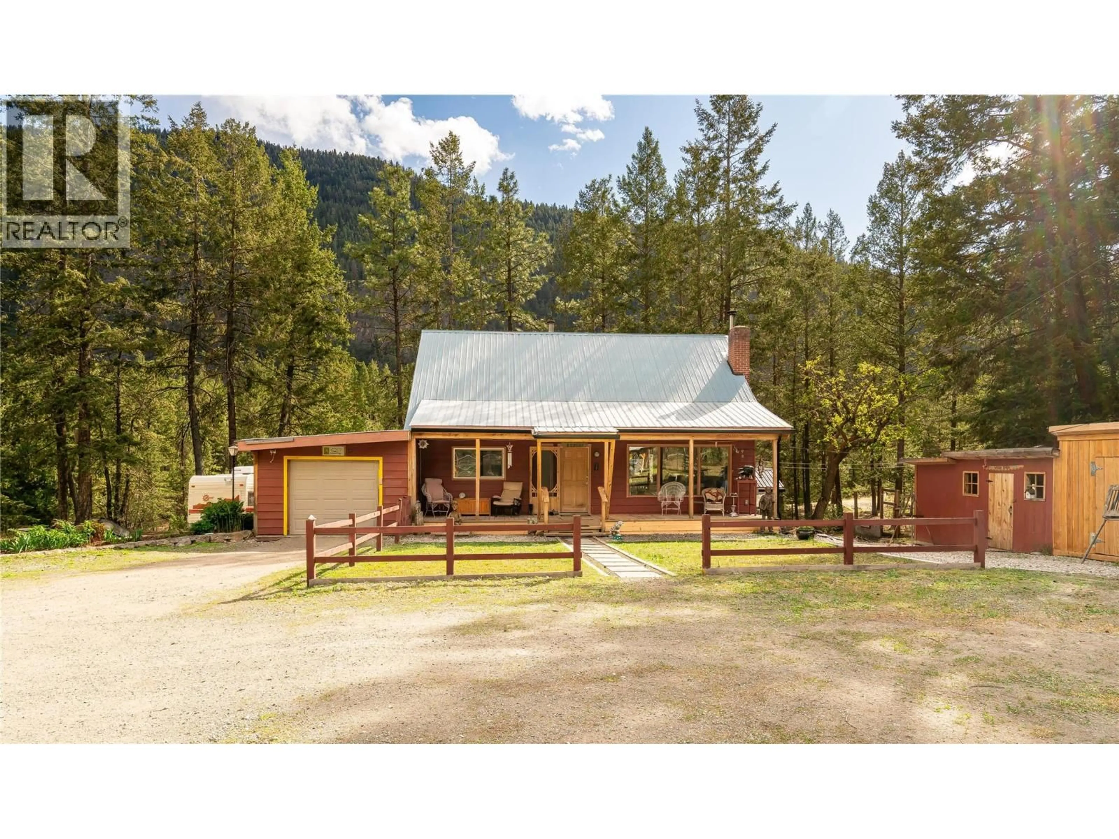 A pic from outside/outdoor area/front of a property/back of a property/a pic from drone, mountain view for 6257 HIGHWAY 3 OTHER, Hedley British Columbia V0X1K0