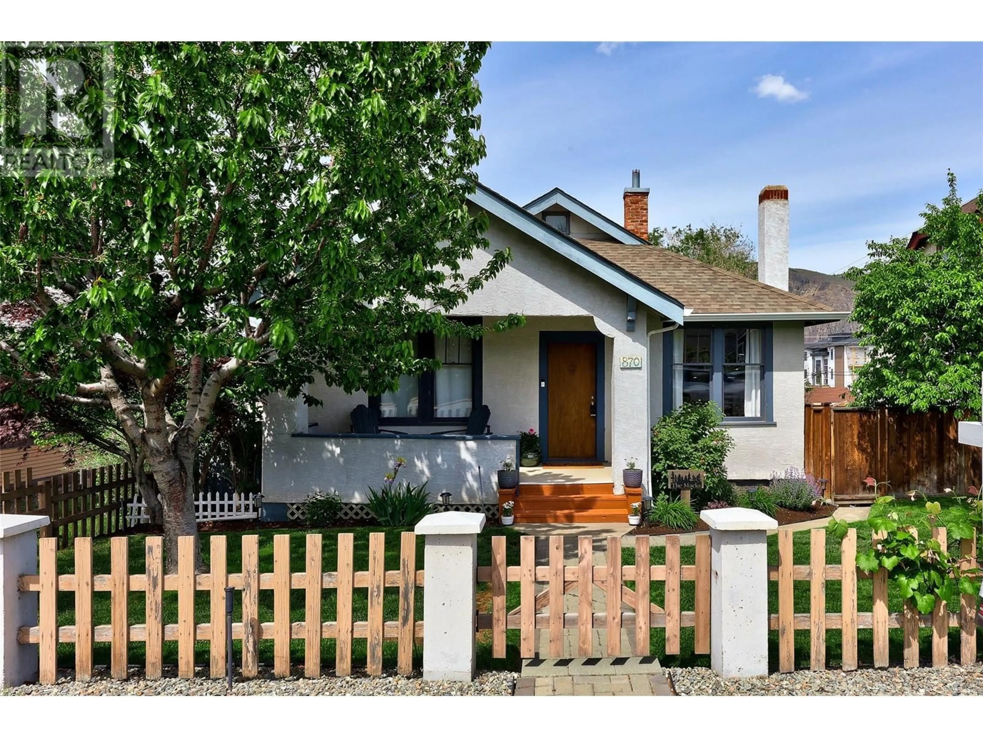 Home with brick exterior material, street for 870 COLUMBIA STREET, Kamloops British Columbia V2C2V6