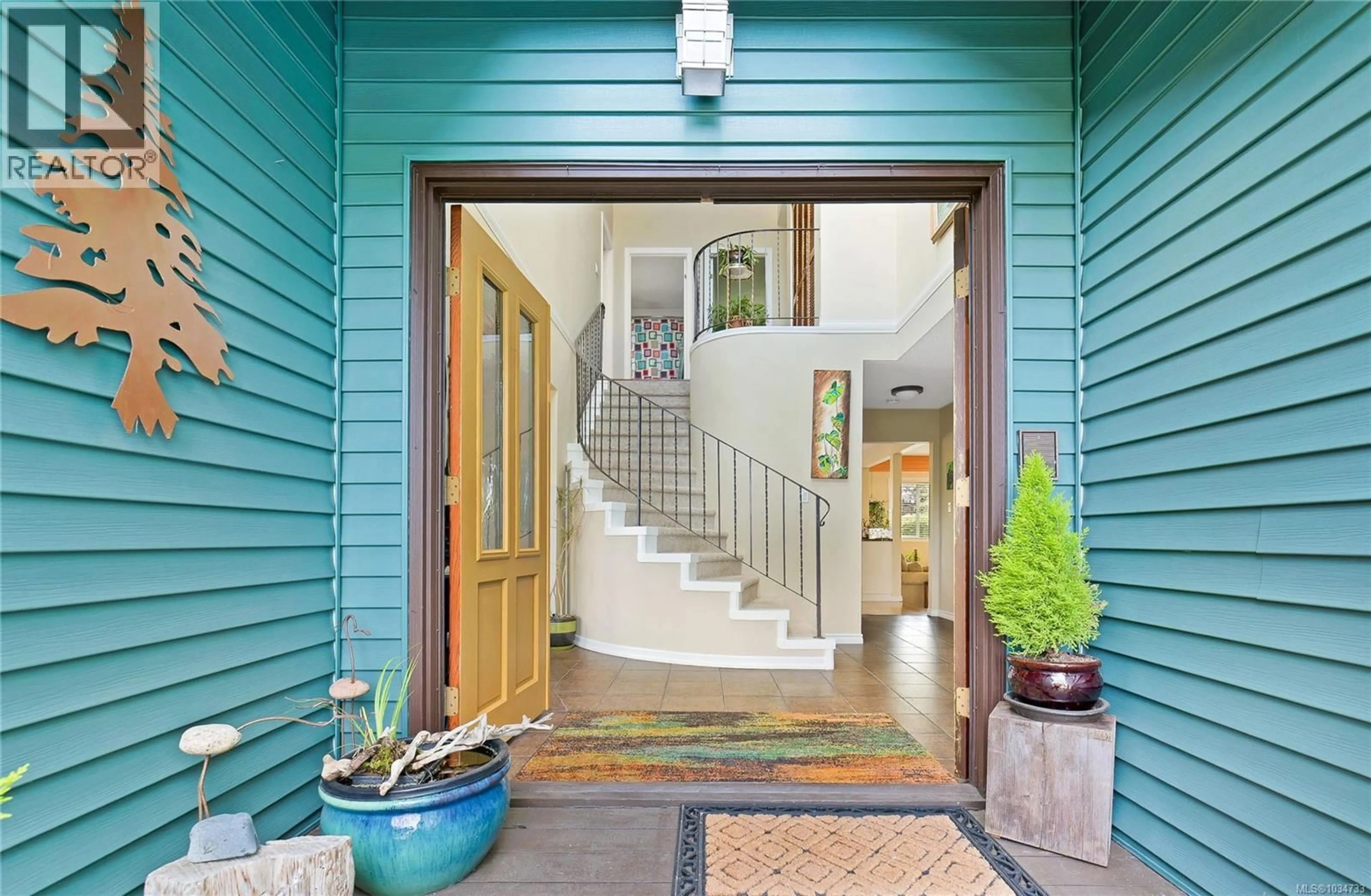 Indoor entryway for 501 WESTVIEW PLACE, Nanaimo British Columbia V9V1B3