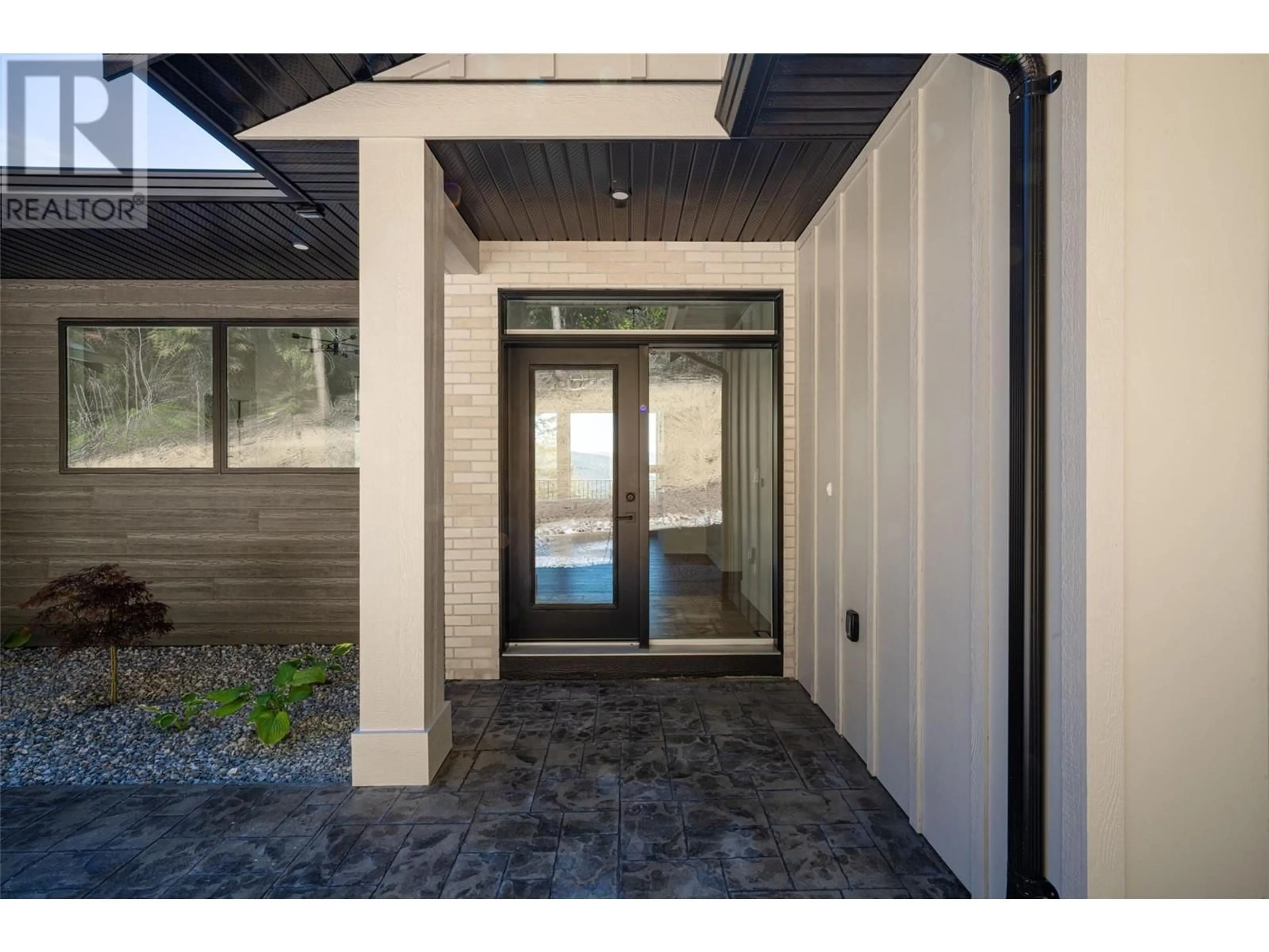 Indoor entryway for 7863 BOULTER ROAD, Vernon British Columbia V1B3N2