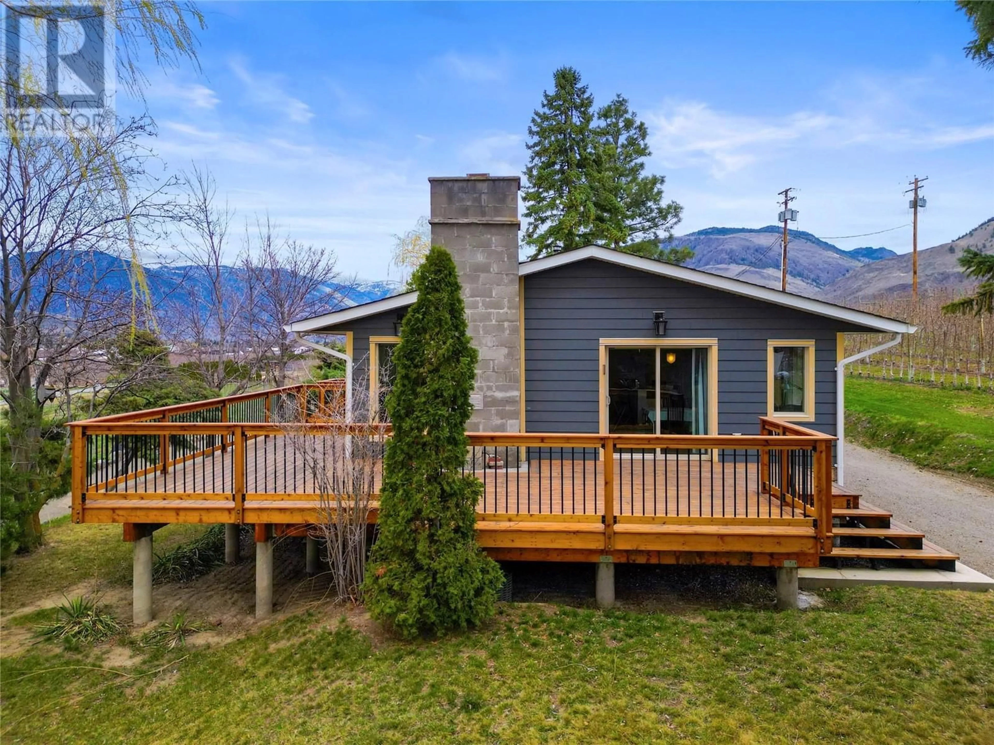 A pic from outside/outdoor area/front of a property/back of a property/a pic from drone, mountain view for 715 LOWE DRIVE, Cawston British Columbia V0X1C2