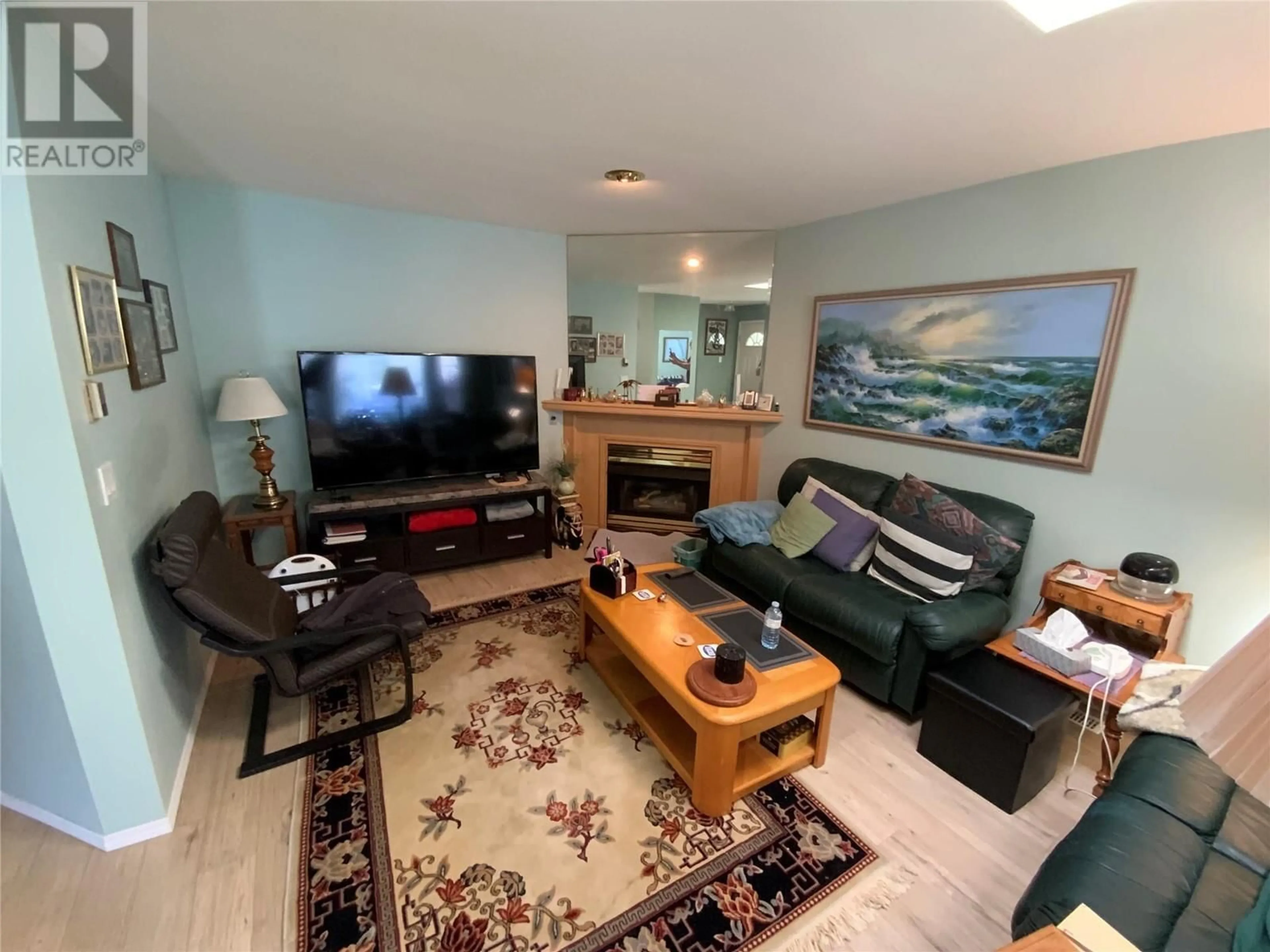 Living room with furniture, unknown for 329 FALCON DRIVE, Penticton British Columbia V2A8K6