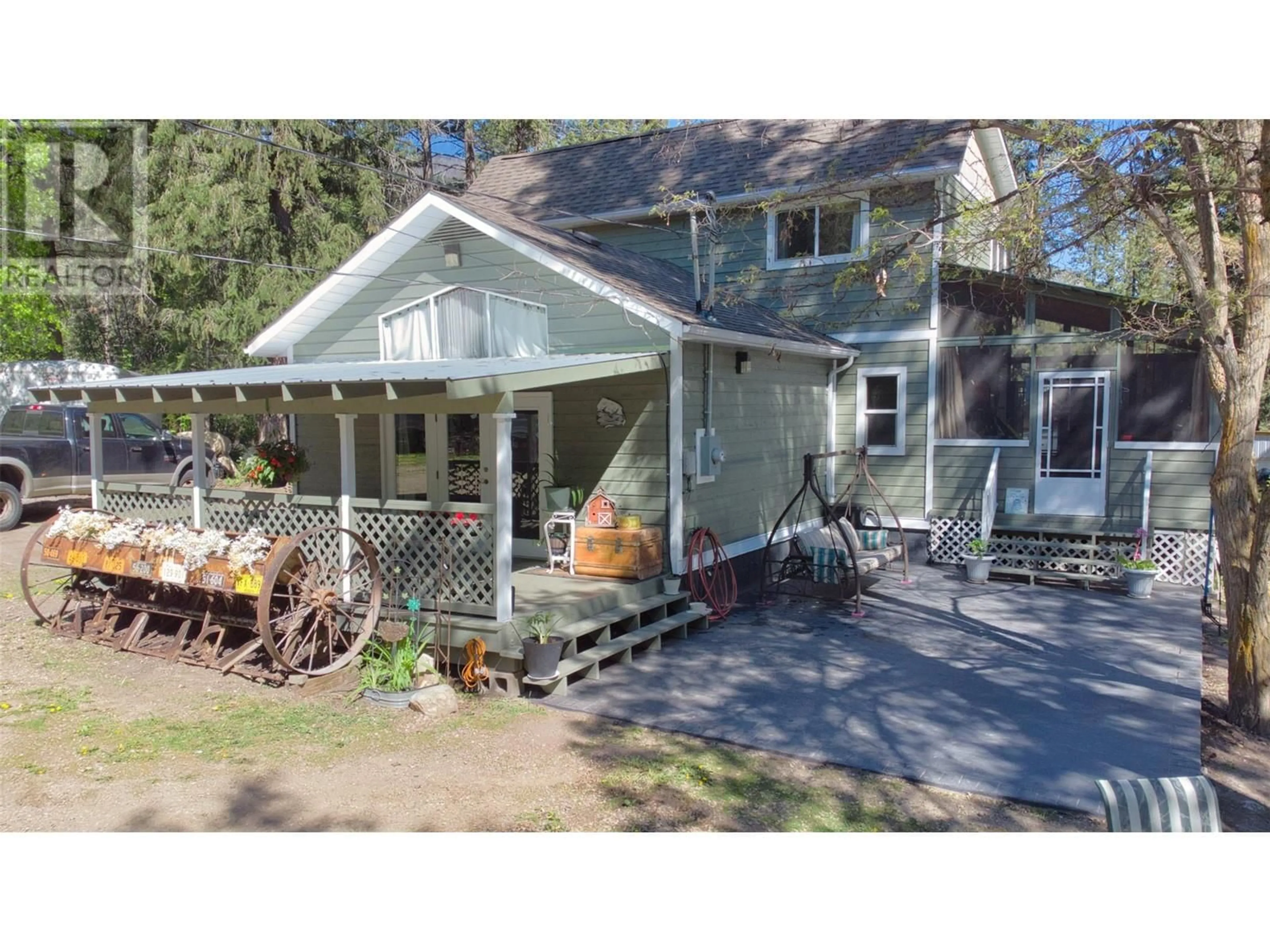 A pic from outside/outdoor area/front of a property/back of a property/a pic from drone, street for 7885 ALPINE ROAD, Kelowna British Columbia V1Z3V4