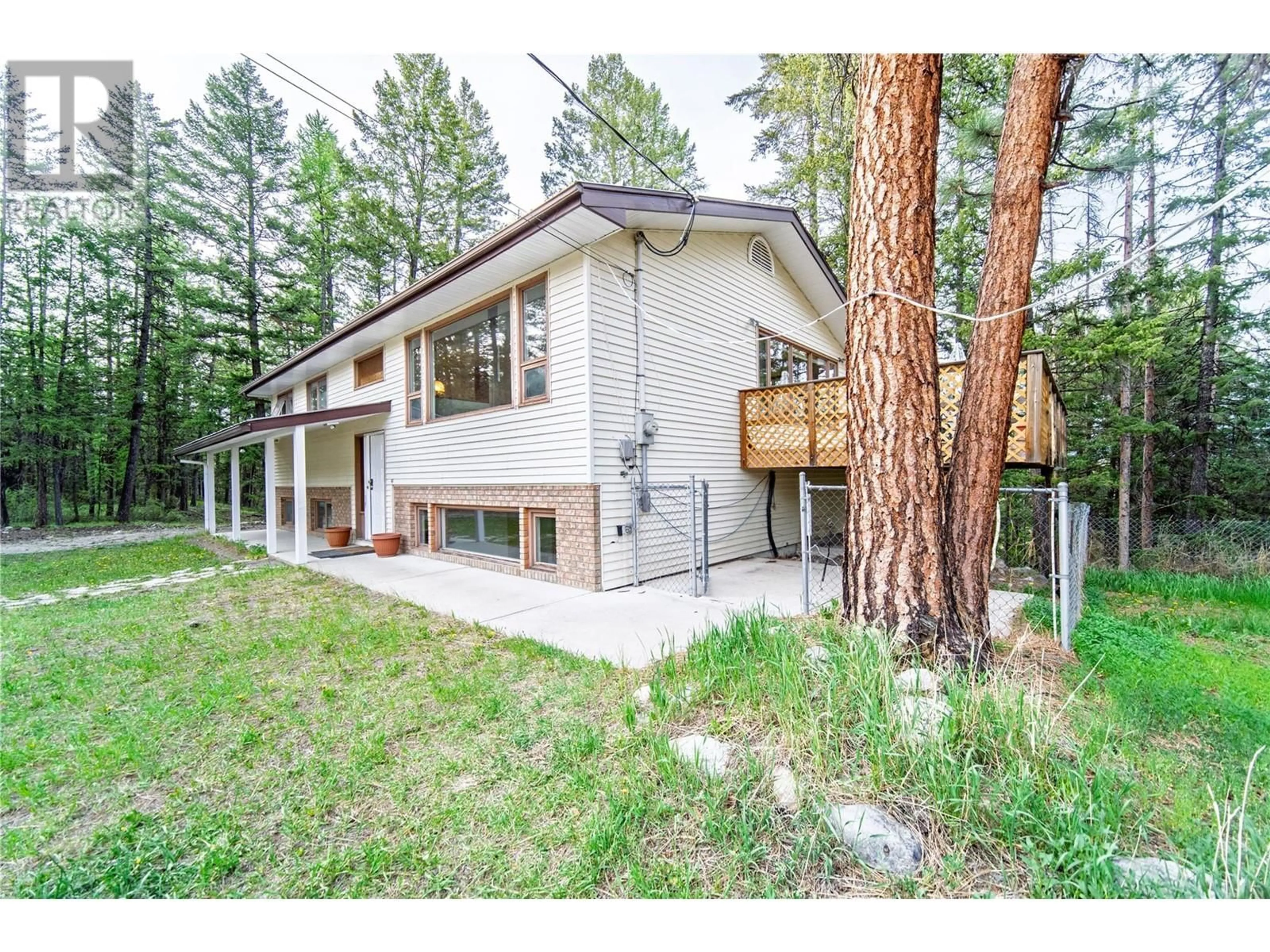 Home with brick exterior material, unknown for 2154 SAMUEL CRES OTHER, Cranbrook British Columbia V1C6T1