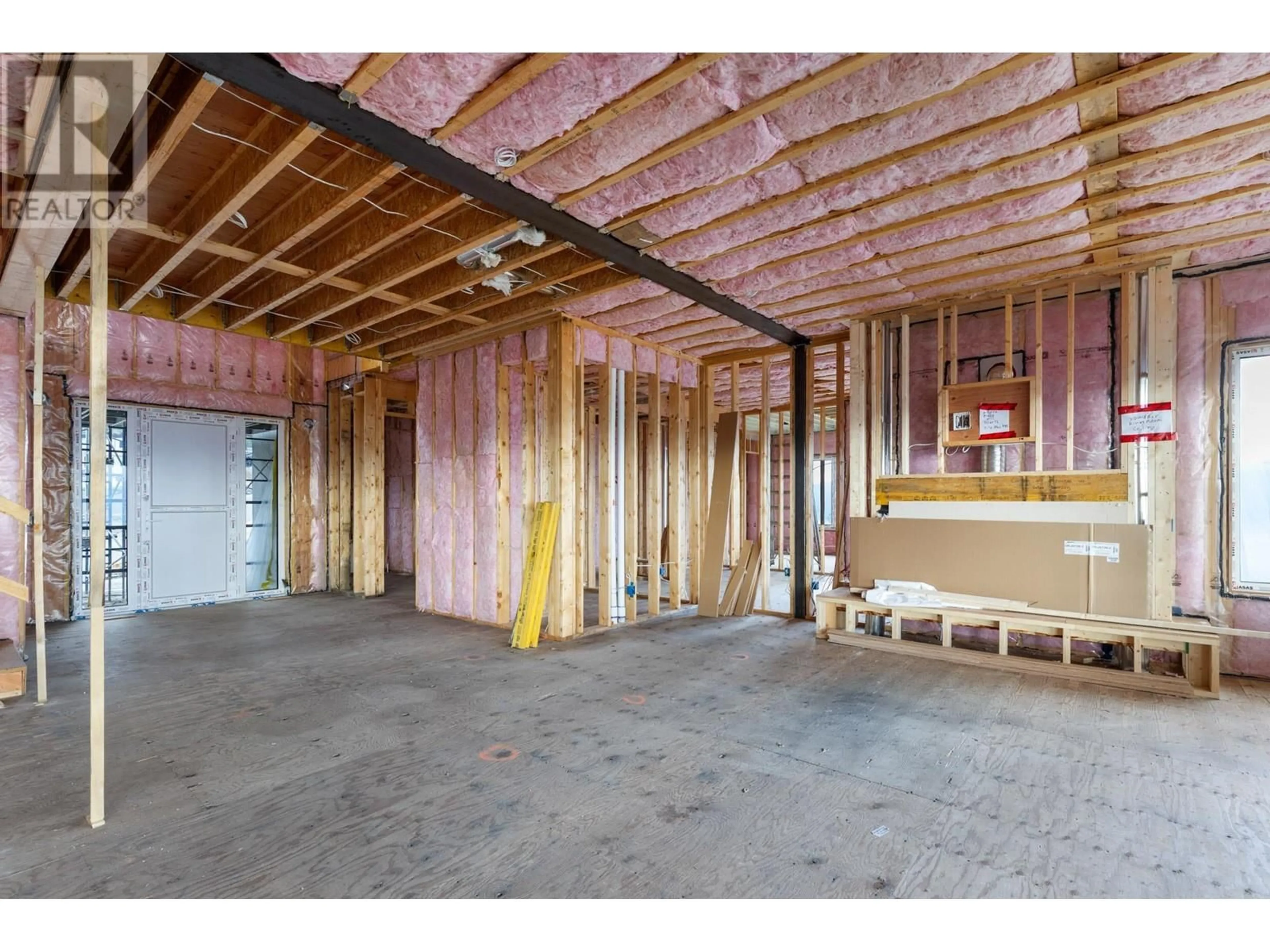 Indoor garage for 1643 TOURIGA PLACE, West Kelowna British Columbia V4T3B5