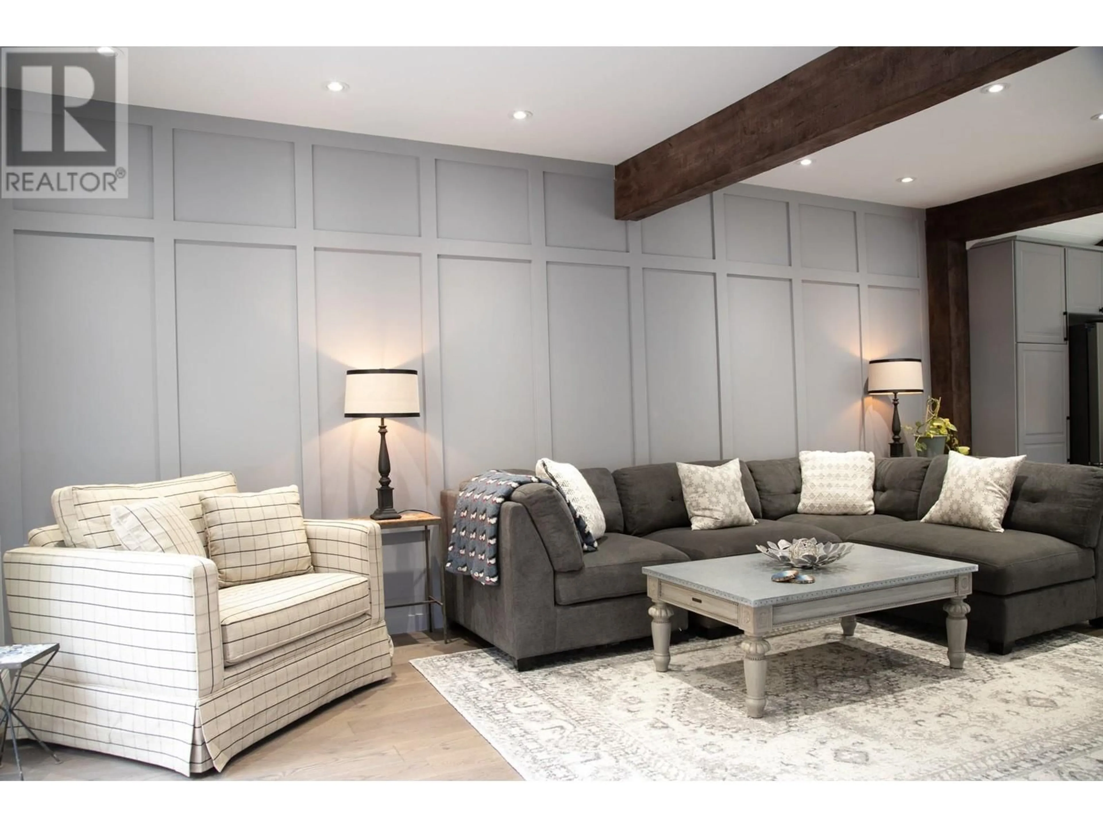Living room with furniture, unknown for 1925 KOOTENAY AVENUE, Rossland British Columbia V0G1Y0