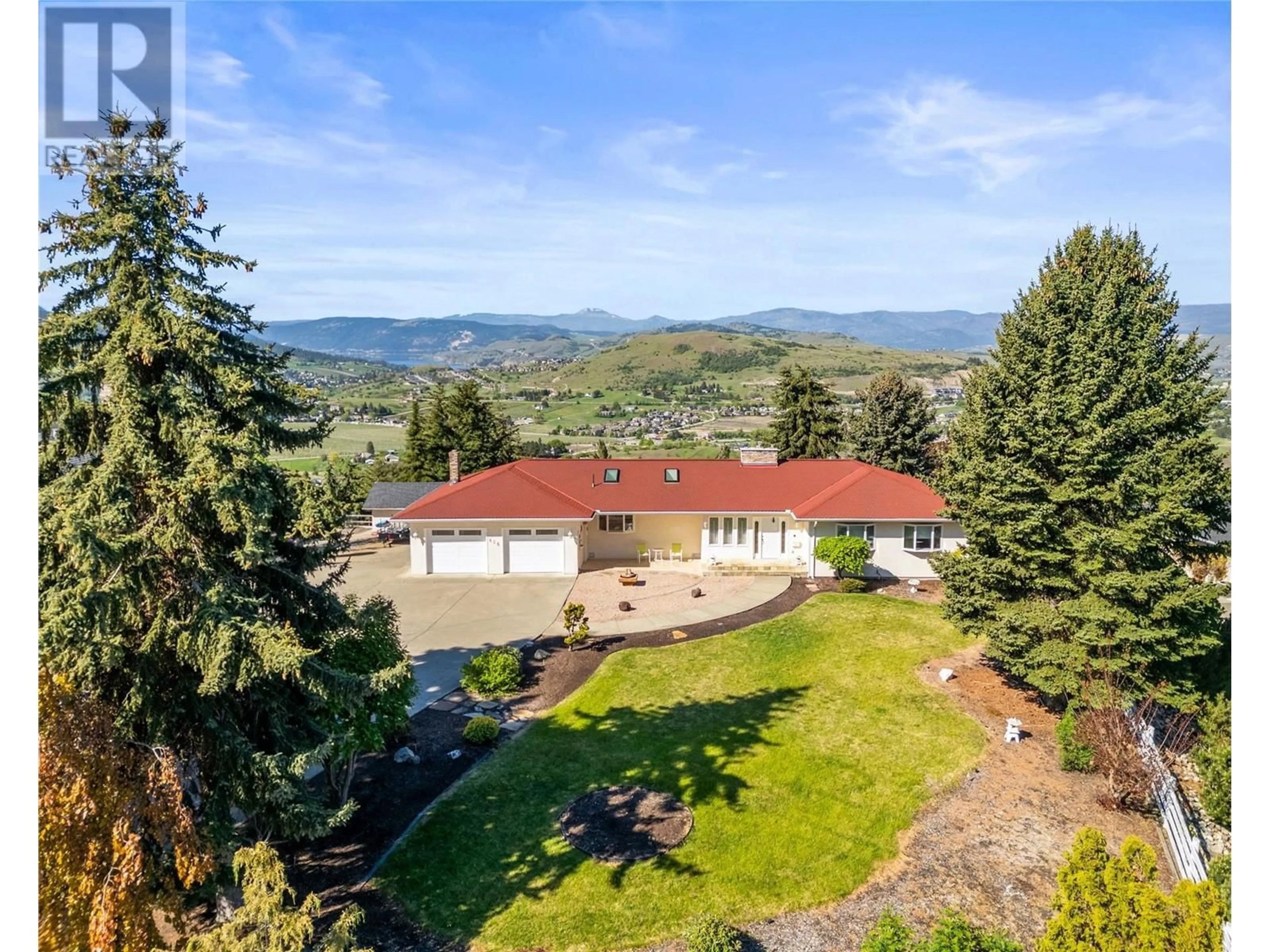 A pic from outside/outdoor area/front of a property/back of a property/a pic from drone, mountain view for 626 UPLAND DRIVE, Coldstream British Columbia V1B2X8