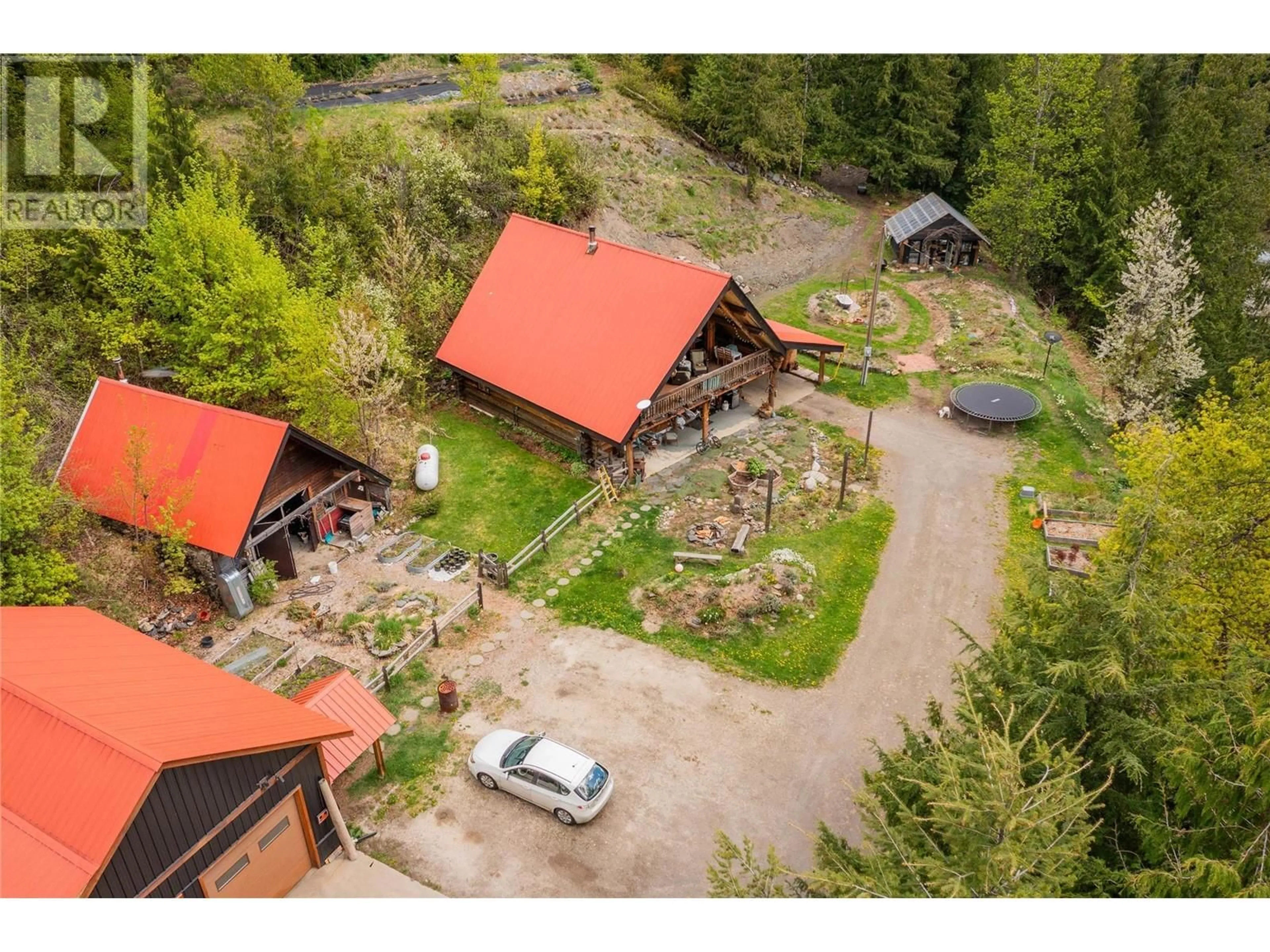 A pic from outside/outdoor area/front of a property/back of a property/a pic from drone, unknown for 122 SILVER STREET, Sandon British Columbia V0G1S0
