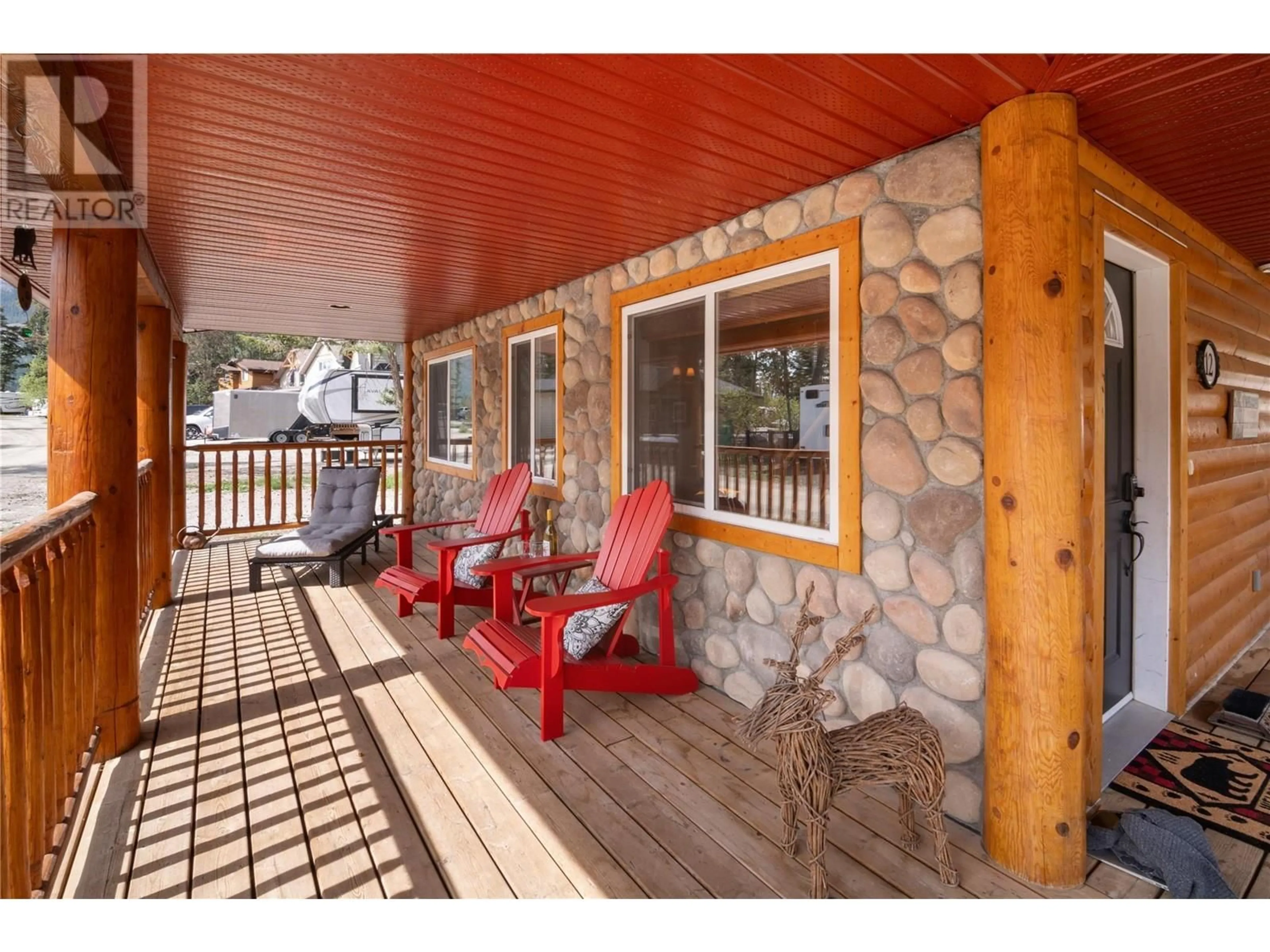 Patio, water/lake/river/ocean view for 12 - 4868 RIVERVIEW DRIVE, Edgewater British Columbia V0A1E0